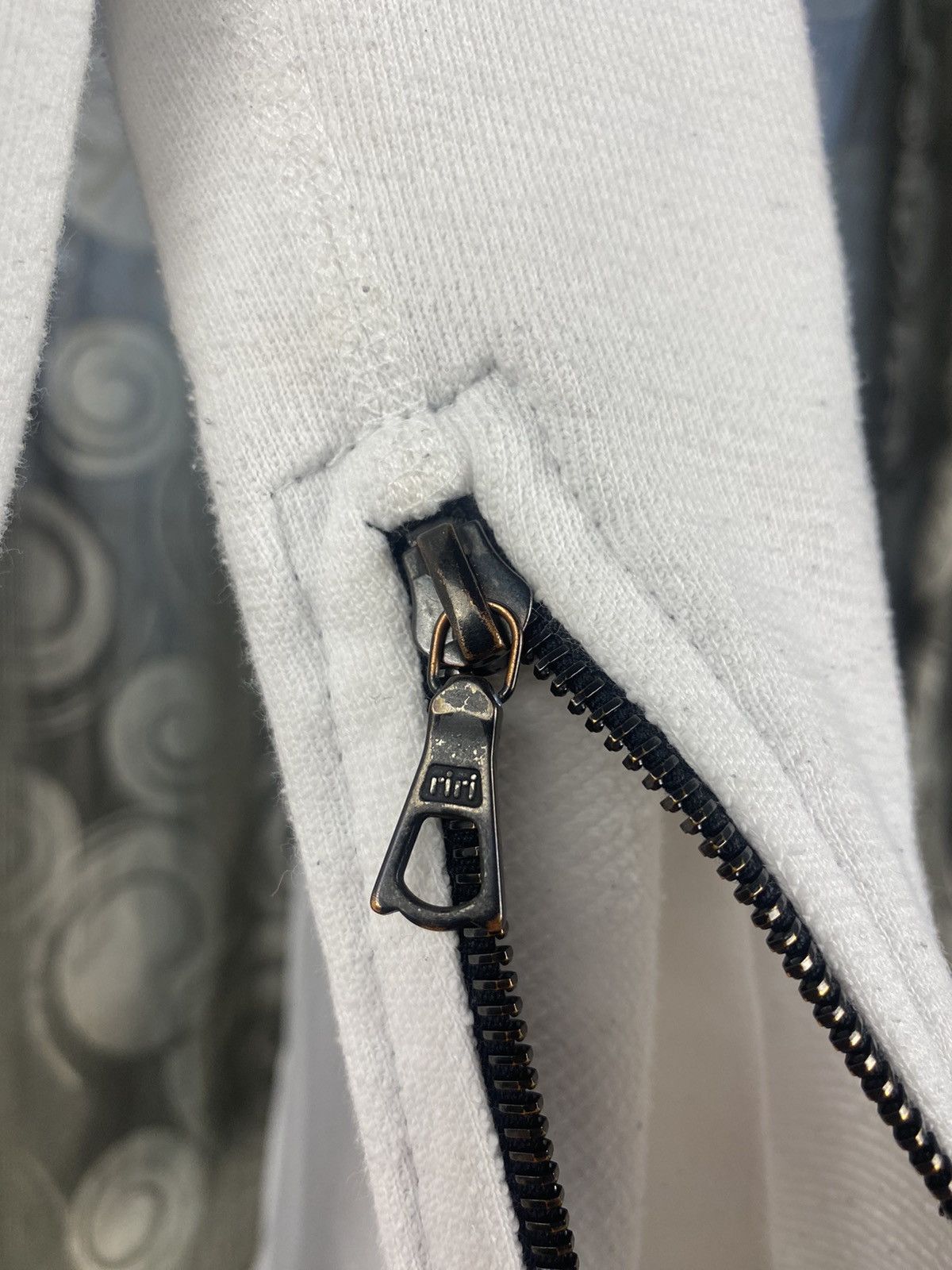 John Elliott John Elliot + co villain Size US L / EU 52-54 / 3 - 5 Thumbnail