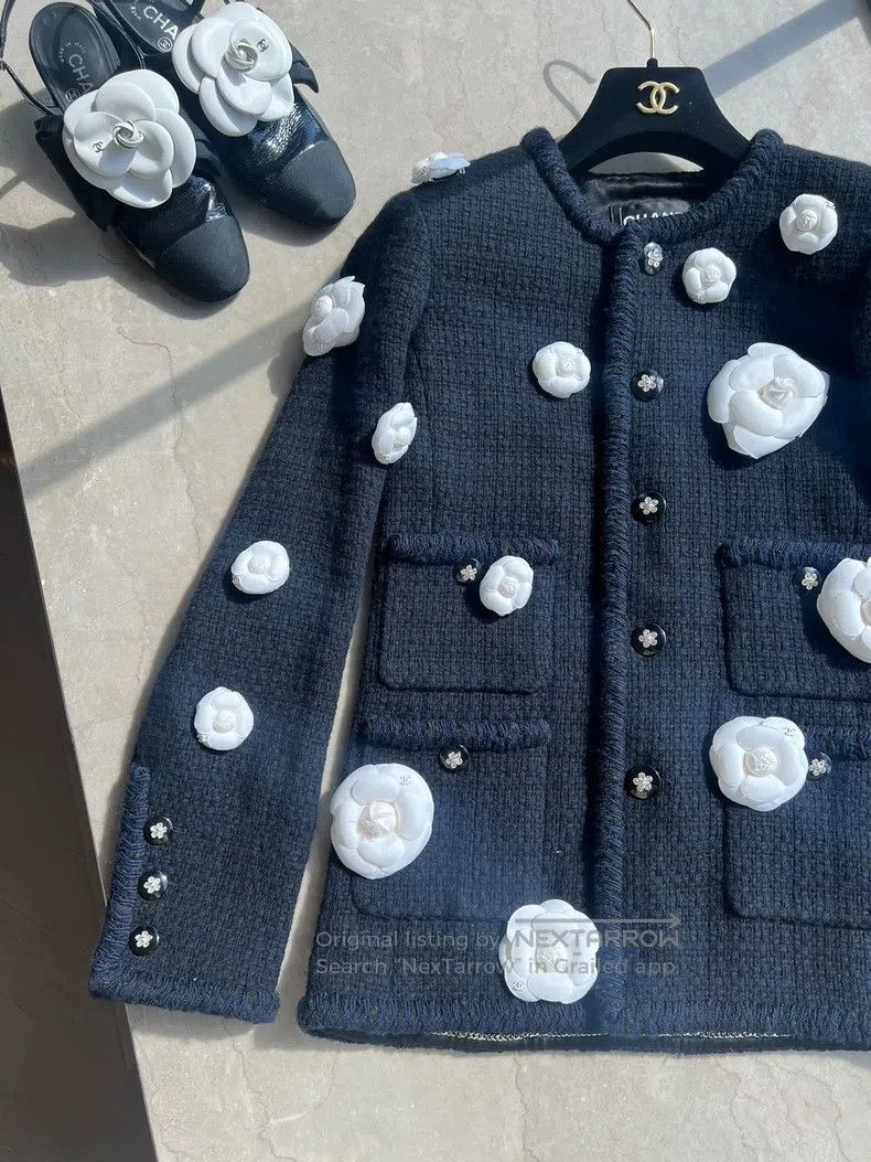 Chanel 23k black jacket