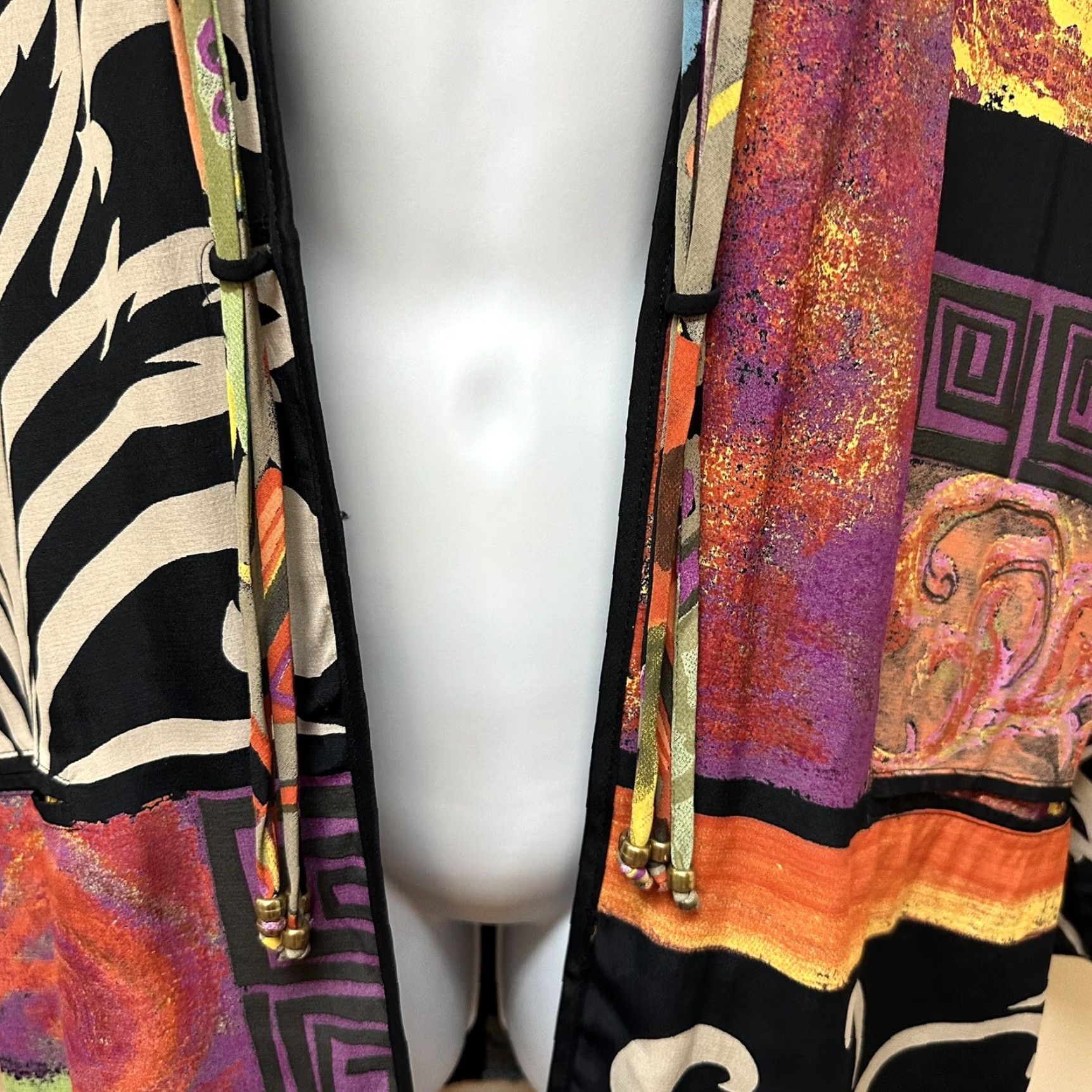 Vintage VINTAGE Dorothy Schoelen Long Tunic Jacket Multi Print Artsy Oversized S Jacket Womens Size S / US 4 / IT 40 - 4 Thumbnail