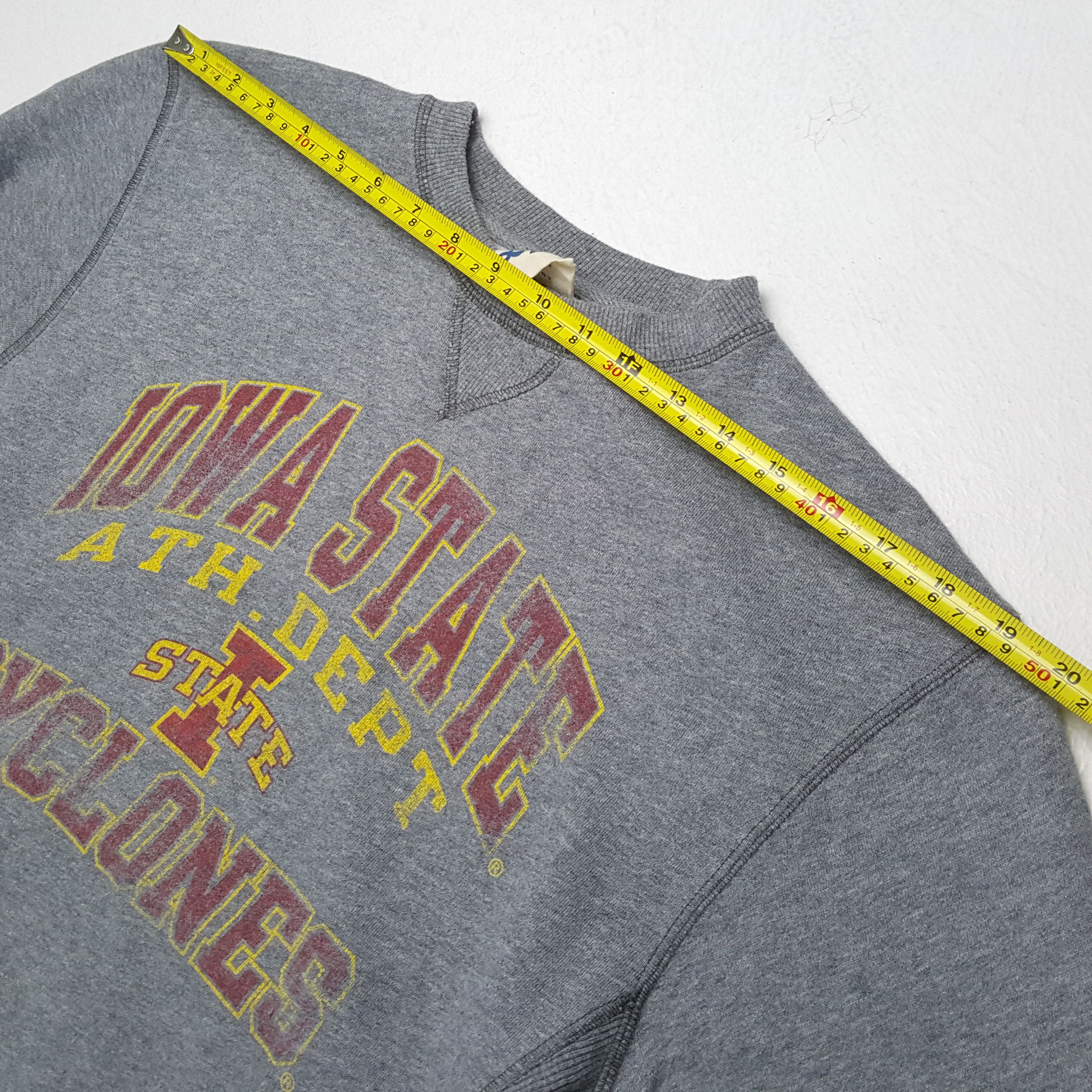 NFL × Vintage IOWA STATE CYCLONES Center Design Sweatshirt Size US M / EU 48-50 / 2 - 4 Thumbnail
