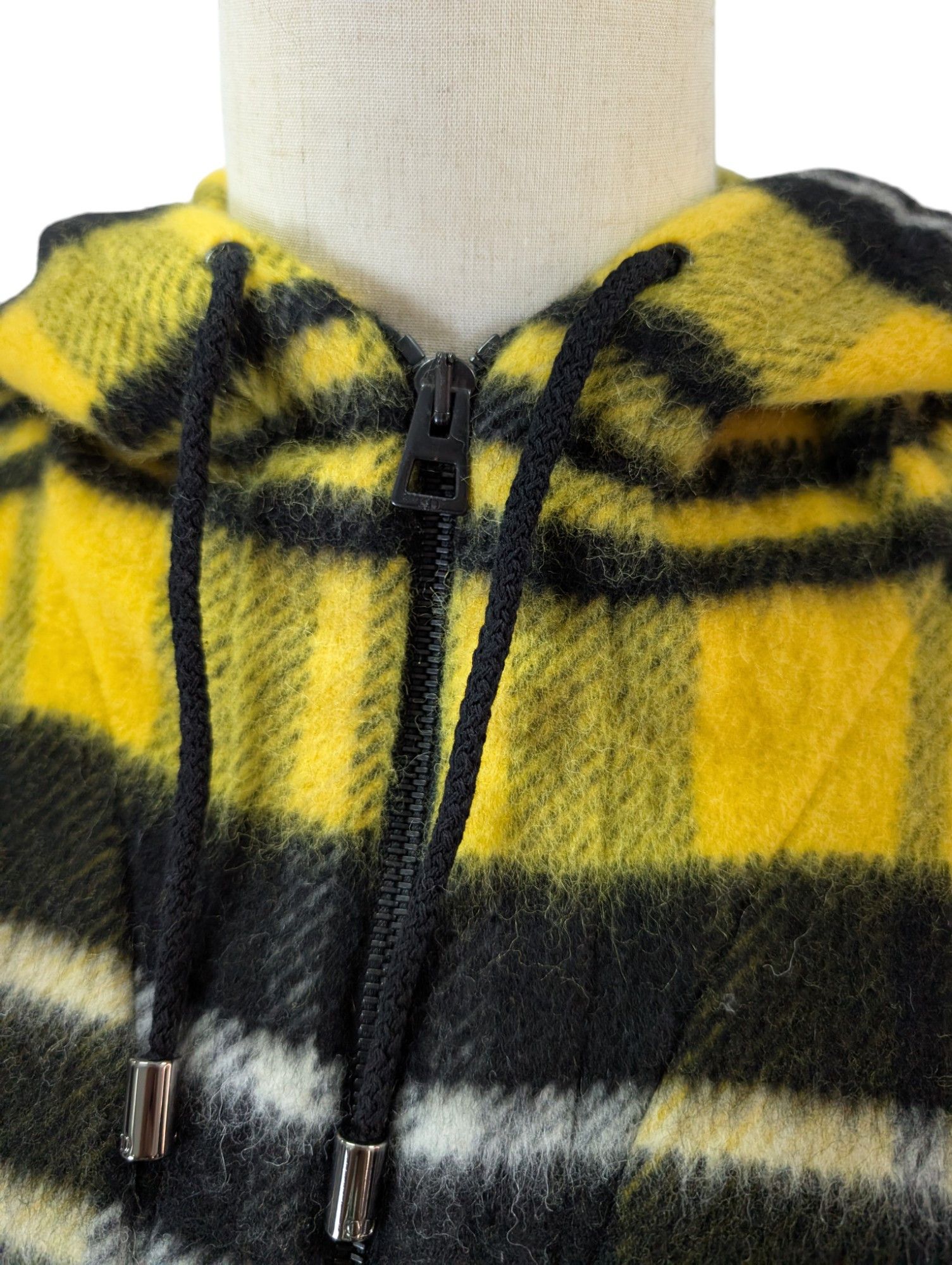 Dior Yellow Tartan Cape With Half-Zip Fringe Hem Size ONE SIZE - 10 Thumbnail