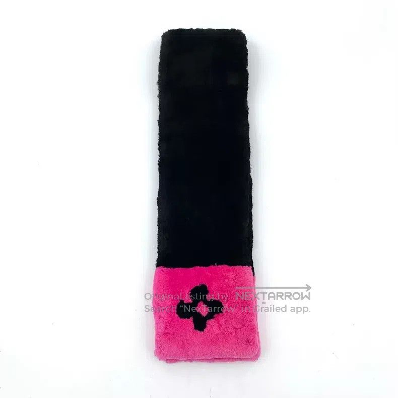 Louis Vuitton Louis Vuitton Black and pink color block logo mink silk sc Size ONE SIZE - 6 Thumbnail