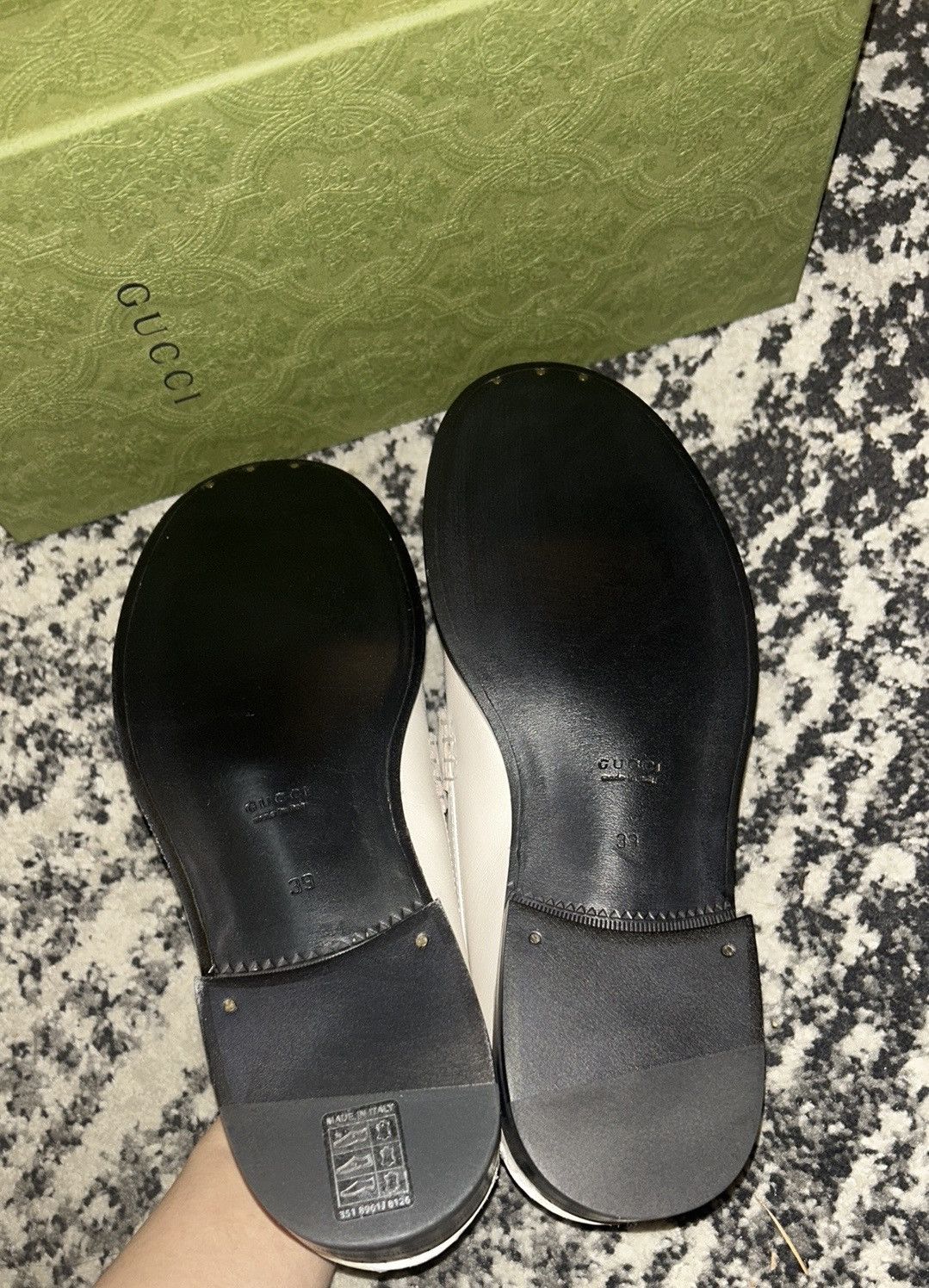 Gucci Gucci Logo Plaque Moccasin Leather Loafers Size US 9 / IT 39 - 7 Thumbnail