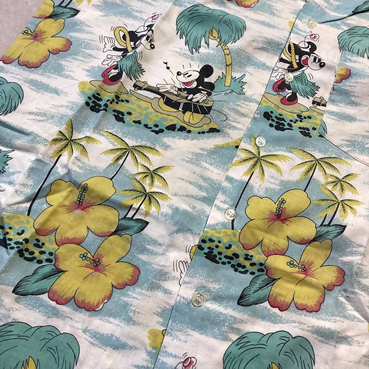 Disney Vintage Disney Mickey Mouse Aloha Hawaiian Beach Shirt Size US XL / EU 56 / 4 - 2 Thumbnail