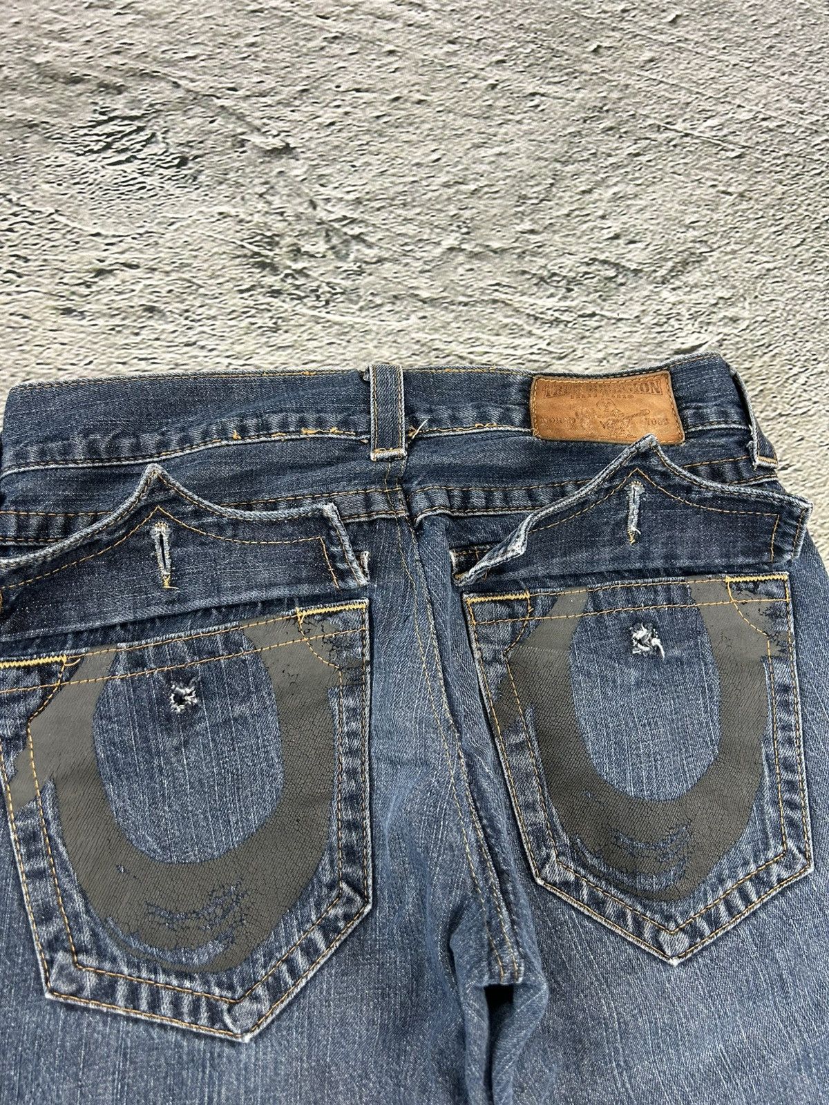 True Religion × Vintage True Religion vintage blue jeans big logo painted black Y2K Size US 29 - 5 Thumbnail