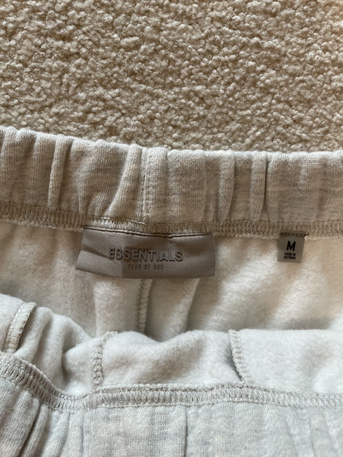 Essentials × Fear of God Essentials fear of god shorts Size US 34 / EU 50 - 4 Thumbnail