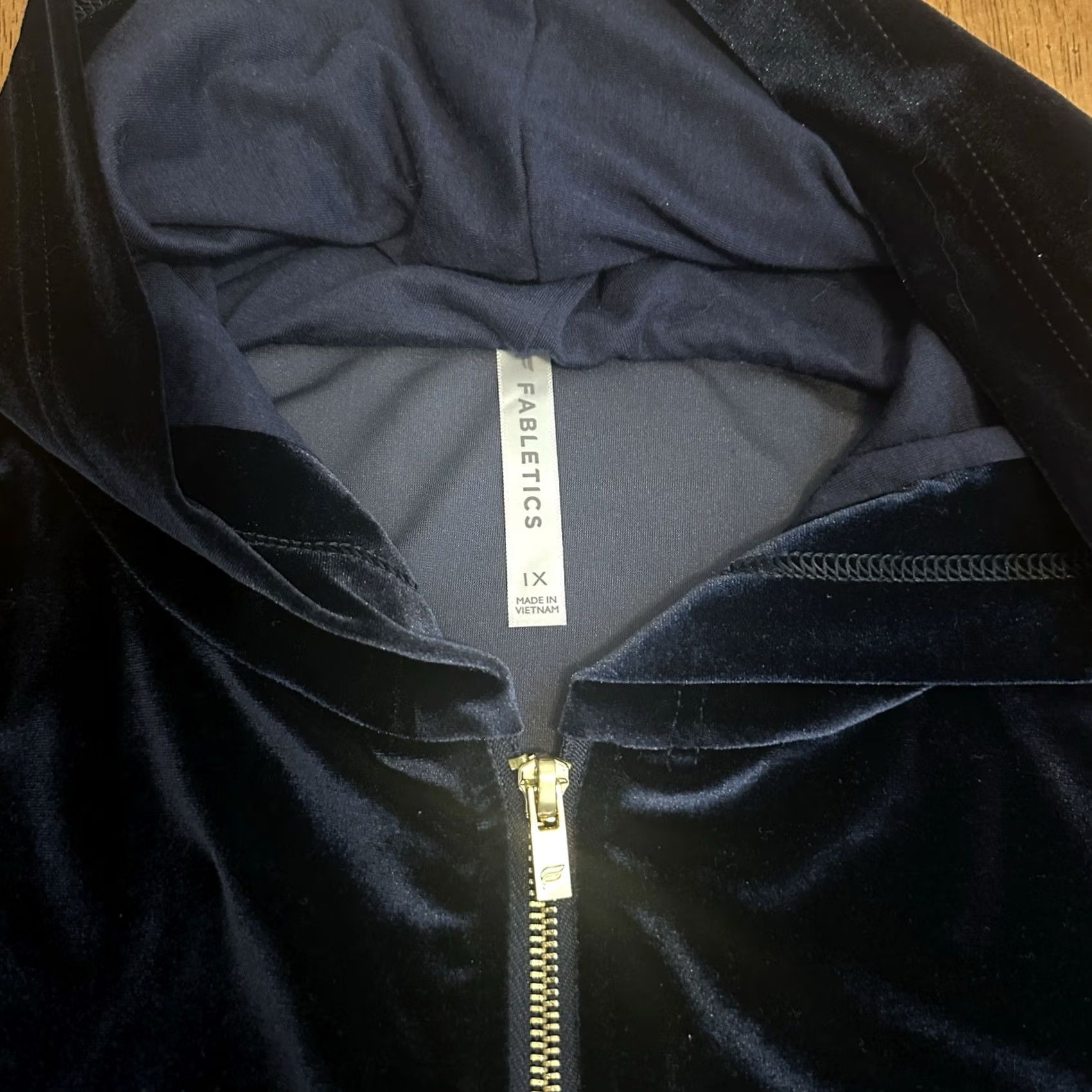 Fabletics Fabletics Hoodie Velour Women’s 1X Deep Navy Blue NWT Full Zip Leaf 92% Polyester/8% Elastane Hand Wash Only Womens Size XL / US 12-14 / IT 48-50 - 3 Thumbnail