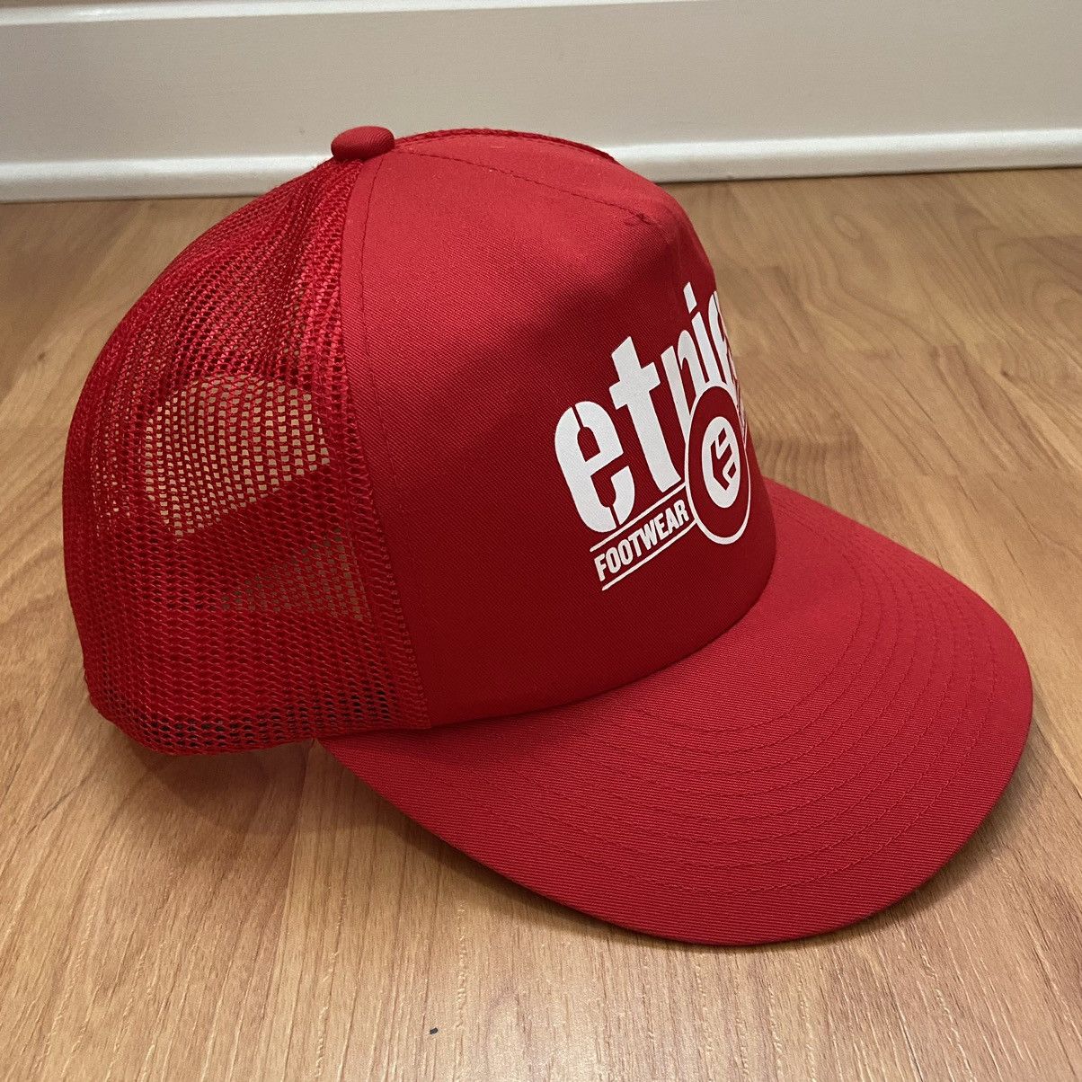 Etnies × Vintage Etnies Vintage Y2K Logo Skateboarding Trucker Hat Size ONE SIZE - 3 Thumbnail