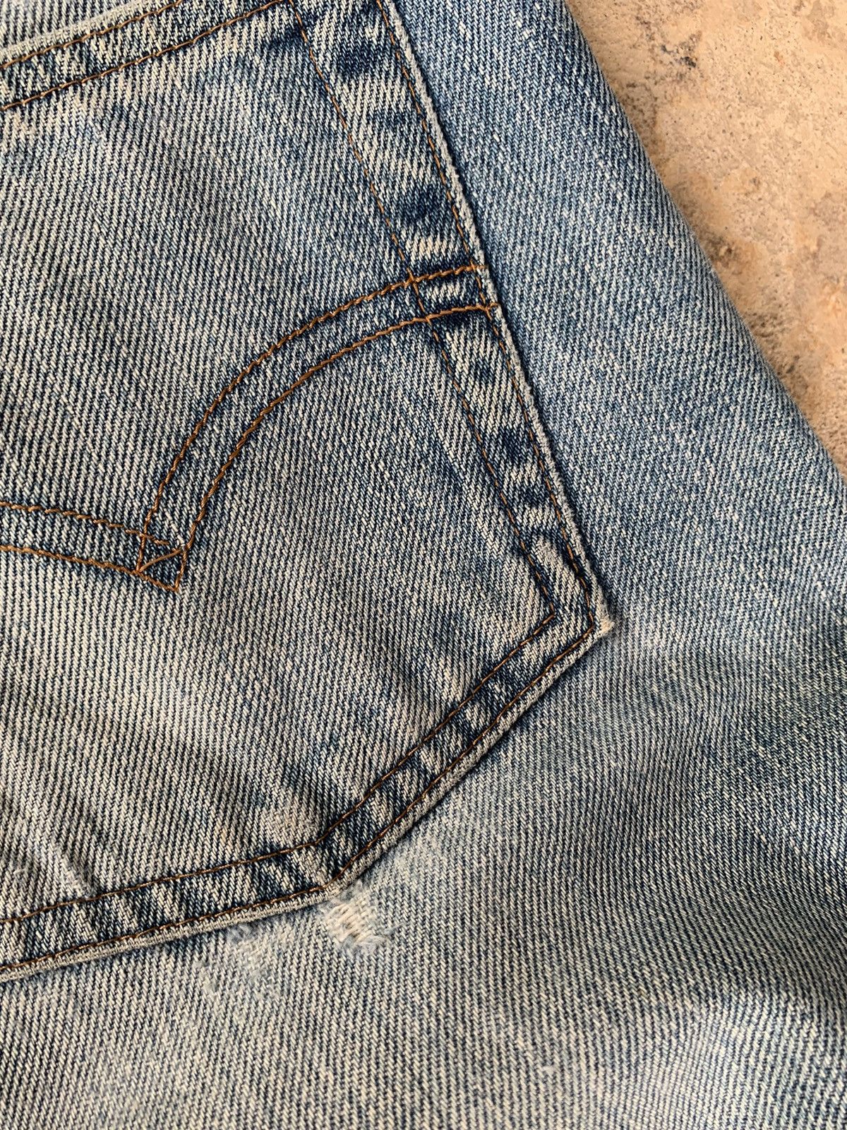 Levi's Vintage Levis Big E Selvedge Distressed Denim Size US 31 - 17 Thumbnail