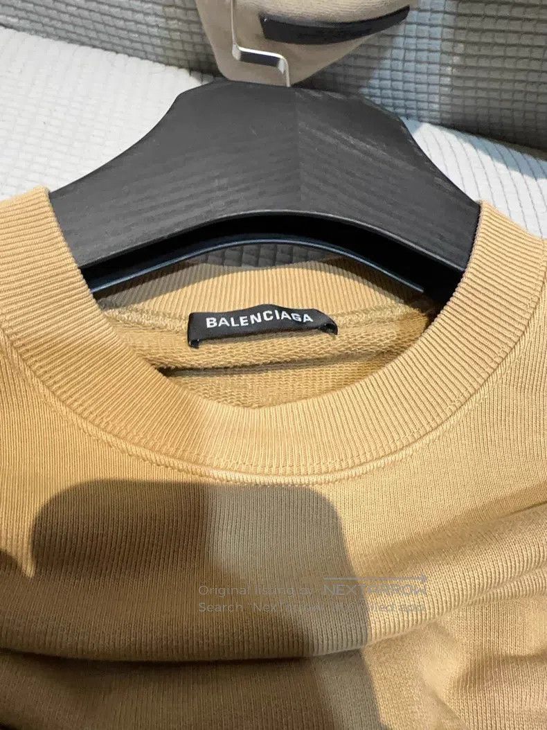 Balenciaga Balenciaga Khaki Small Logo Sweatshirt Size US XS / EU 42 / 0 - 6 Thumbnail