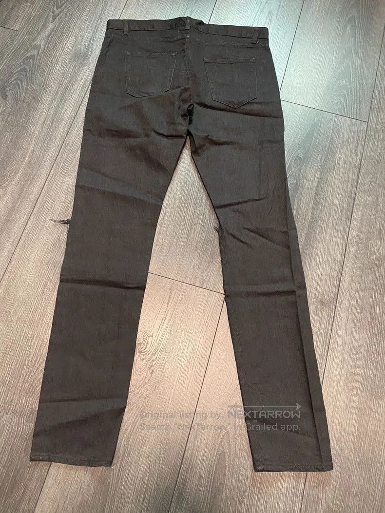 Saint Laurent Paris Saint Laurent Black Distressed Denim Jeans. Size US 33 - 4 Thumbnail