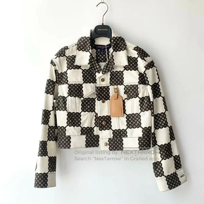 Louis Vuitton Louis Vuitton Damier Coat Size 38. Size S / US 4 / IT 40 - 1 Thumbnail