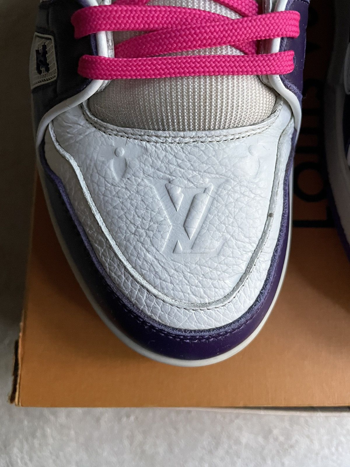 Louis Vuitton Louis Vuitton White Purple Rose Trainer Sneaker Size US 8.5 / EU 41-42 - 7 Thumbnail