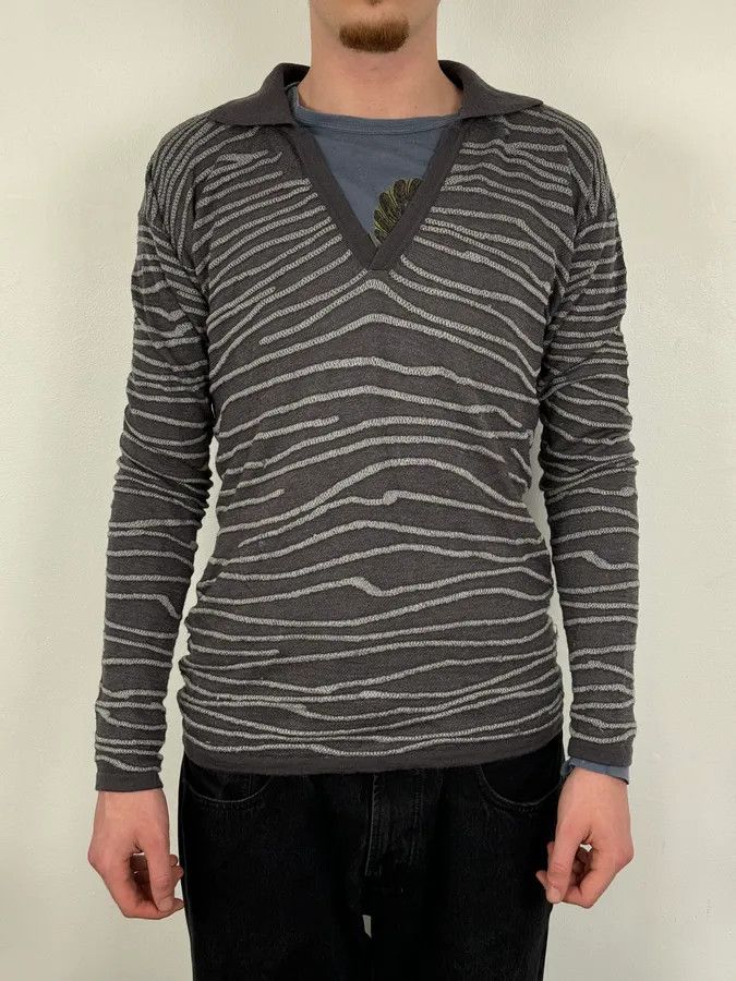 Armani Collezioni 2000s Armani Collezioni Grey Savage V Neck Polo Longsleeves Size US M / EU 48-50 / 2 - 2 Thumbnail