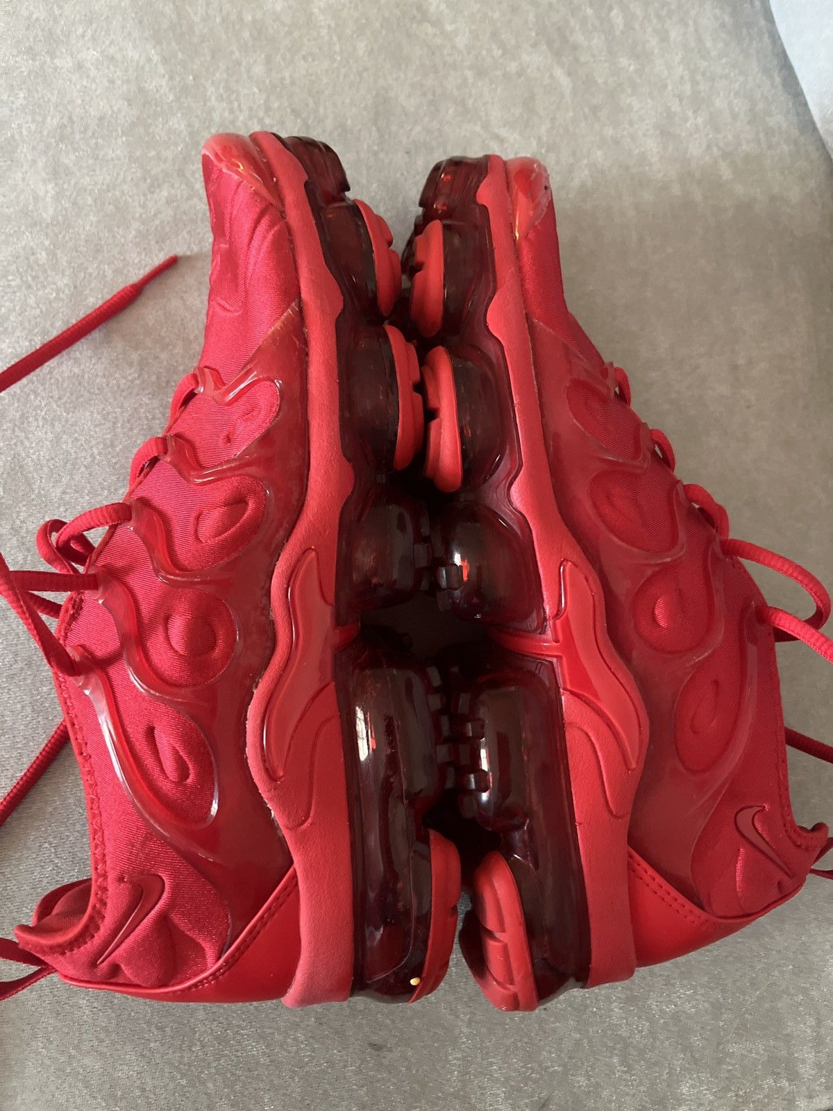 Nike Nike Air VaporMax All Red Size US 9 / EU 42 - 6 Thumbnail