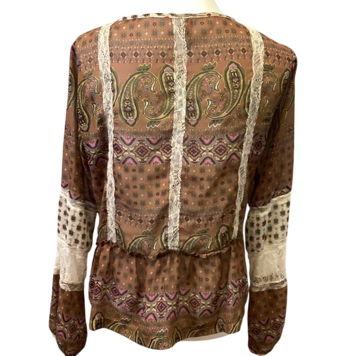 BKE Gimmicks by BKE Medium Long Sleeve Lace Boho Top Blouse Size M / US 6-8 / IT 42-44 - 4 Thumbnail