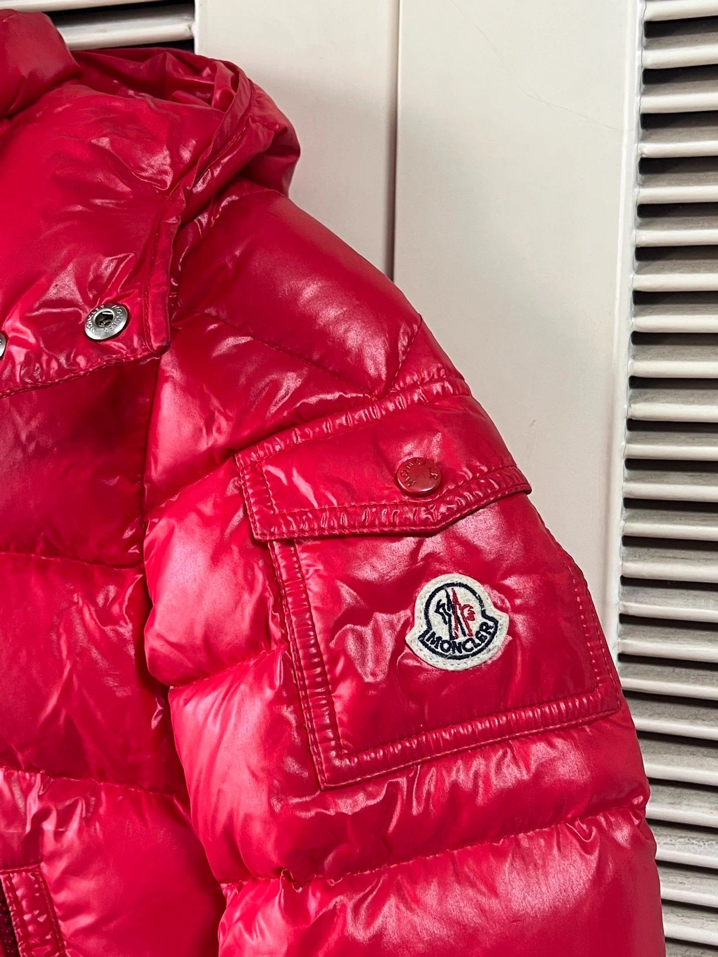 Moncler Moncler Kids Red Shiny Maya 116cm Down Jacket Size XS / US 0-2 / IT 36-38 - 5 Thumbnail