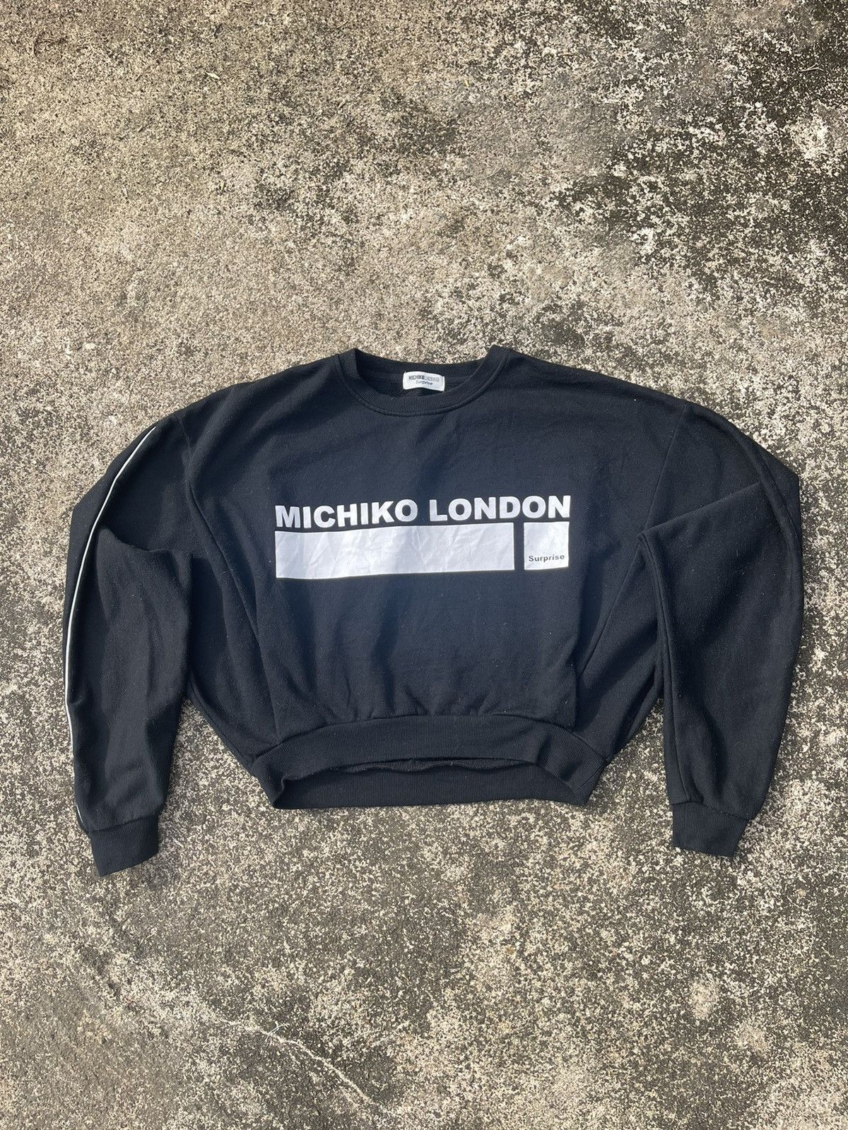 Michiko Koshino London Michiko London Surprise Black Cropped Sweatshirt Size M / US 6-8 / IT 42-44 - 4 Thumbnail