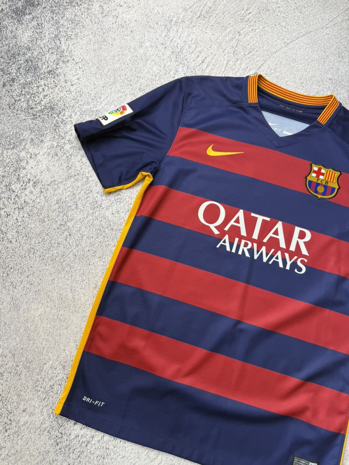 FC BARCELONA SPAIN 2016 HOME FOOTBALL SHIRT JERSEY #10 Messi