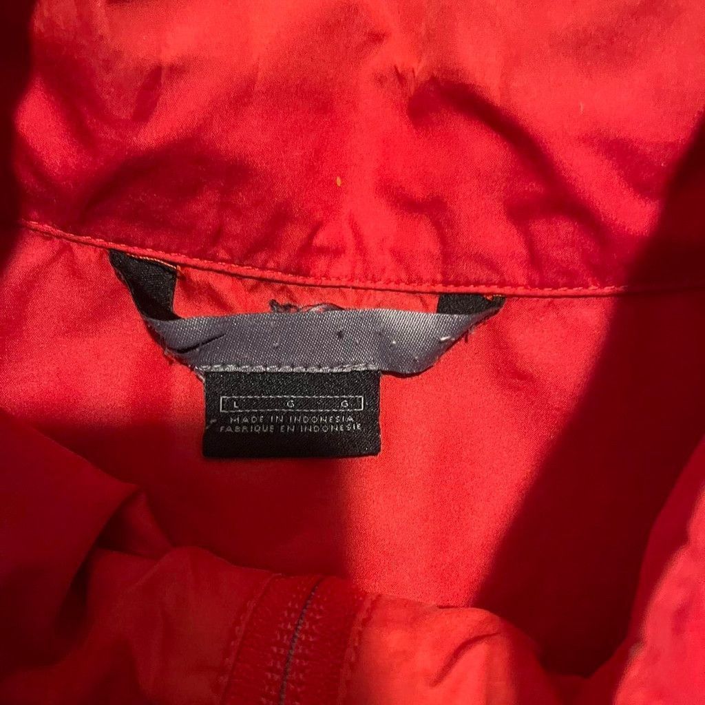 Nike Nike vtg red and black windbreaker jacket size L Size US L / EU 52-54 / 3 - 2 Thumbnail
