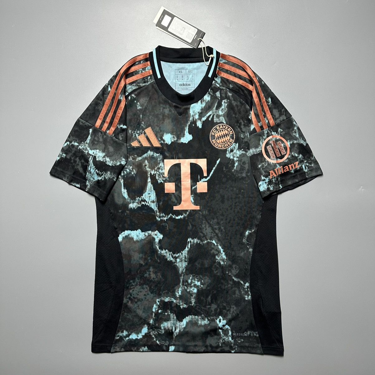 Adidas BAYERN ADIDAS 2024/2025 FOOTBALL AWAY JERSEY #6 KIMMICH Size US XS / EU 42 / 0 - 2 Thumbnail
