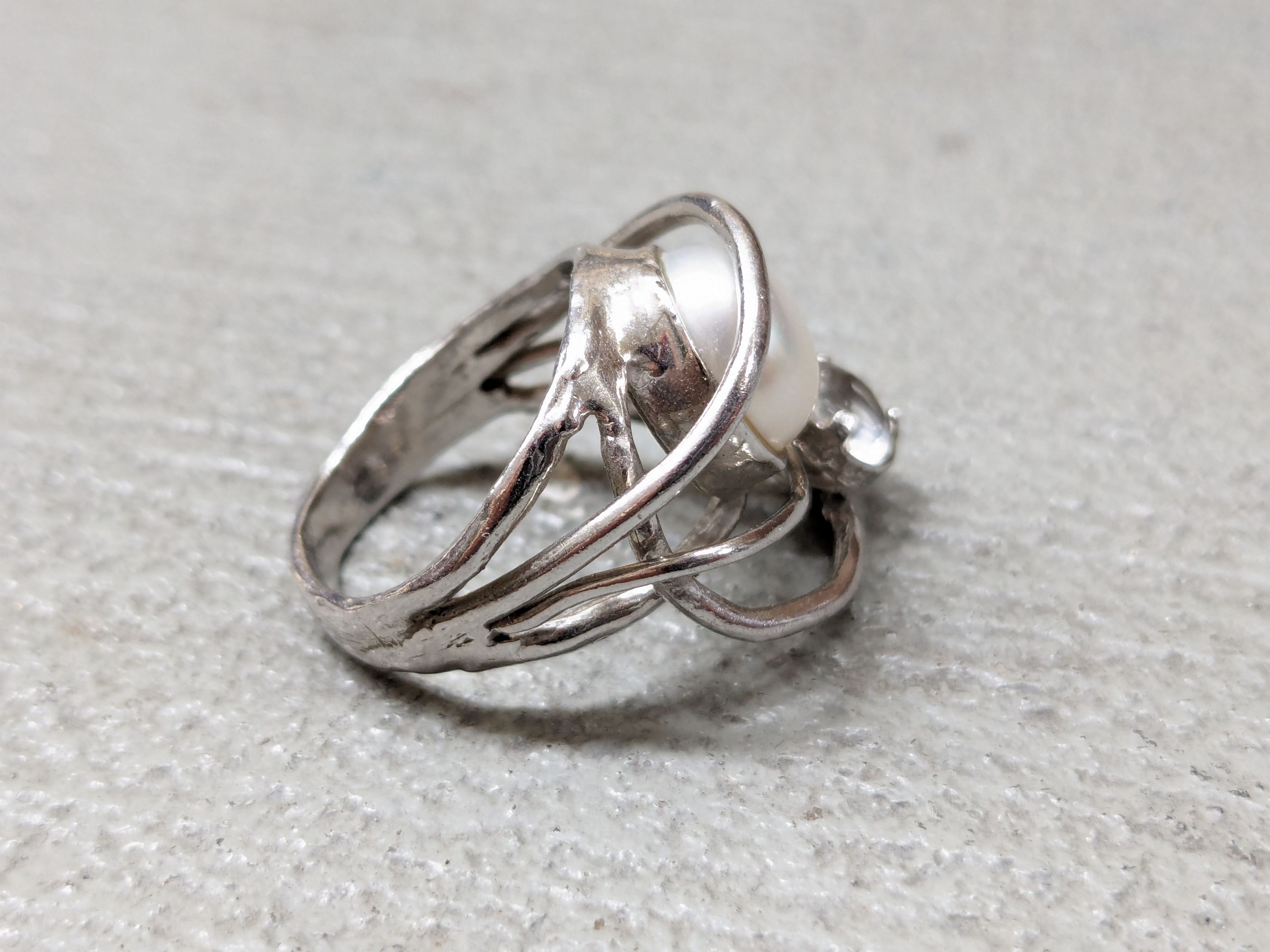 Jewelry Lirm Sterling Silver Ring Pearl Modern Avant Garde 7 Israel Size ONE SIZE - 3 Thumbnail