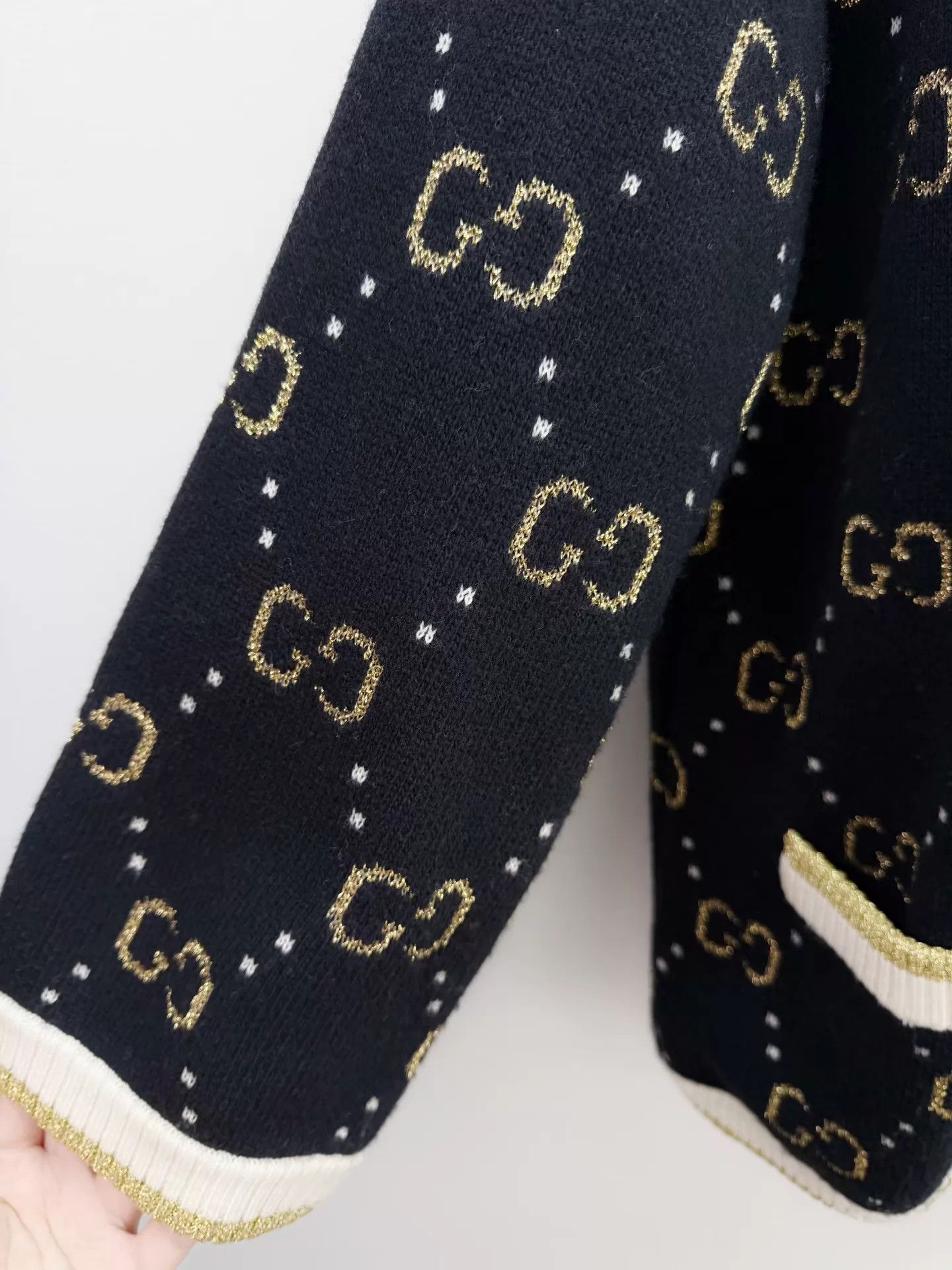 Gucci Gucci Black/Gold Logo Wool-Silk XS Jacket Worn Once Size XS / US 0-2 / IT 36-38 - 4 Thumbnail