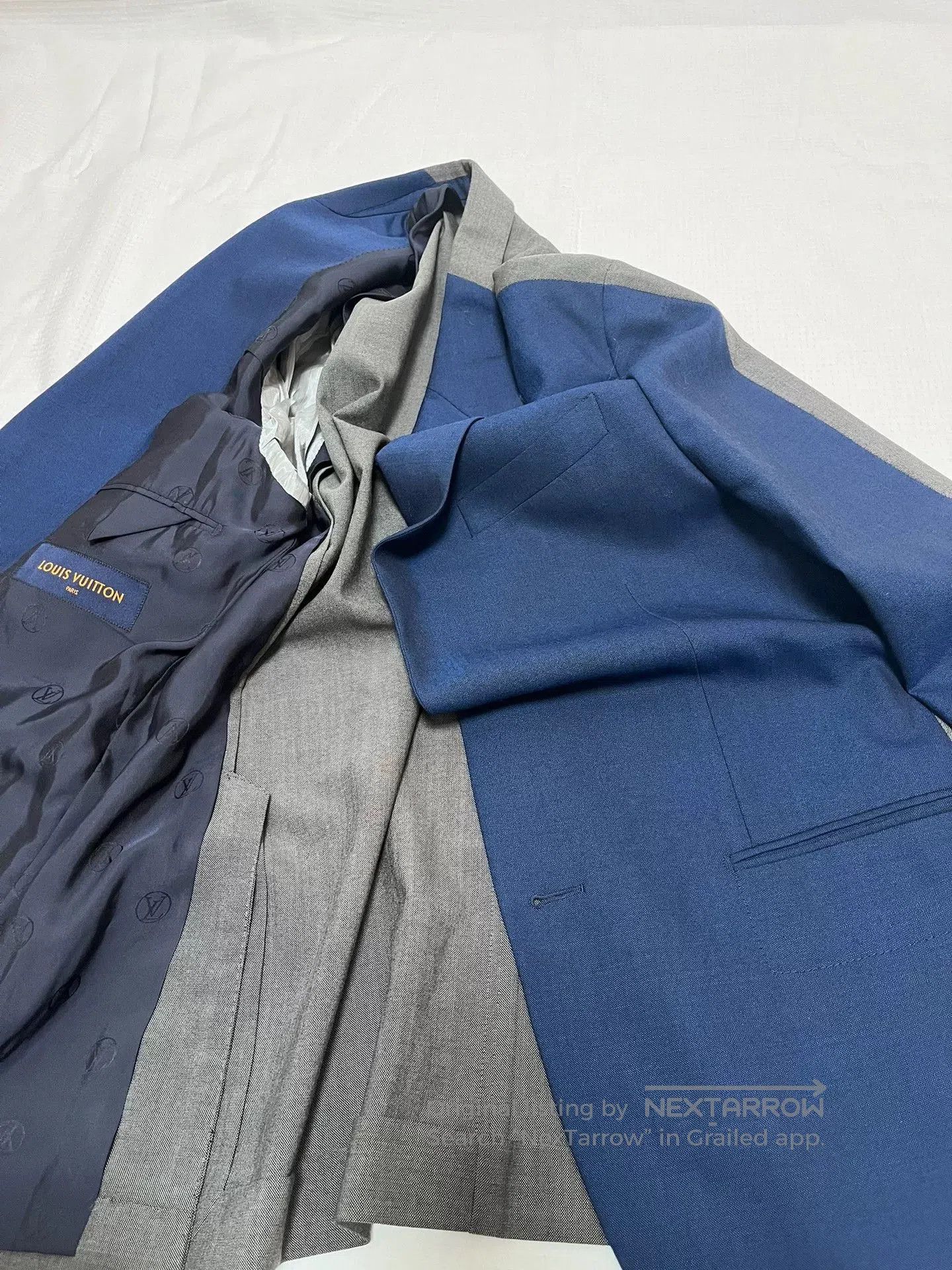 Louis Vuitton Louis Vuitton Paneled Blazer Size 46. Size US S / EU 44-46 / 1 - 9 Thumbnail