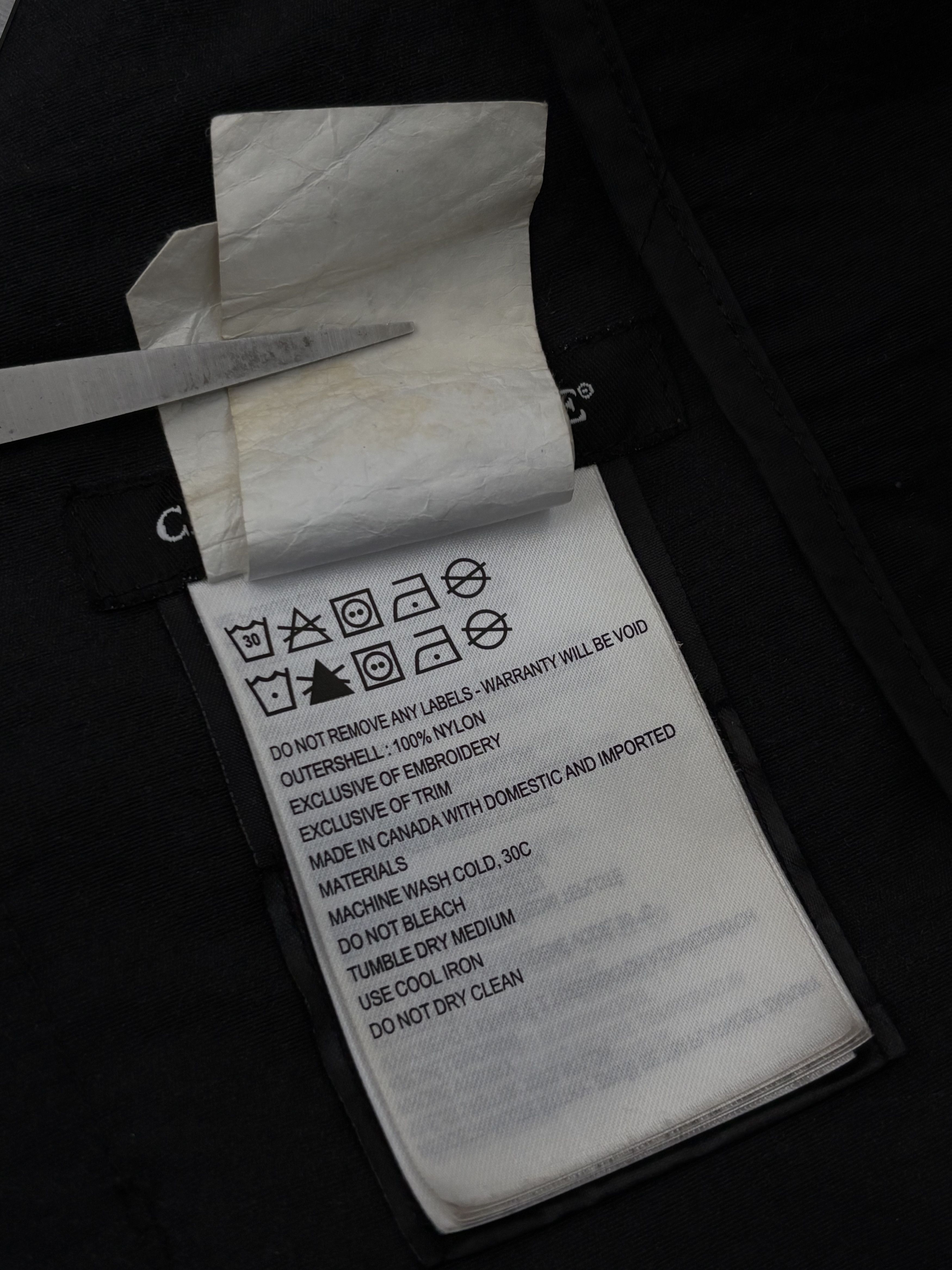 Canada Goose Canada Goose Voyager Jacket 2404M Black Noir Lightweight Size US S / EU 44-46 / 1 - 15 Thumbnail