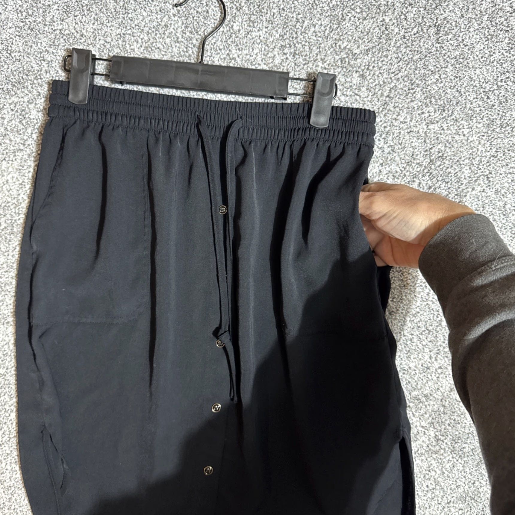 Apt. 9 APT 9 Midi Skirt Size Small Black Elastic Waist Pockets A-Line Office Streetwear Minimalist Edgy Lagenlook Women’s Midi Skirt Size 28" / US 6 / IT 42 - 3 Thumbnail