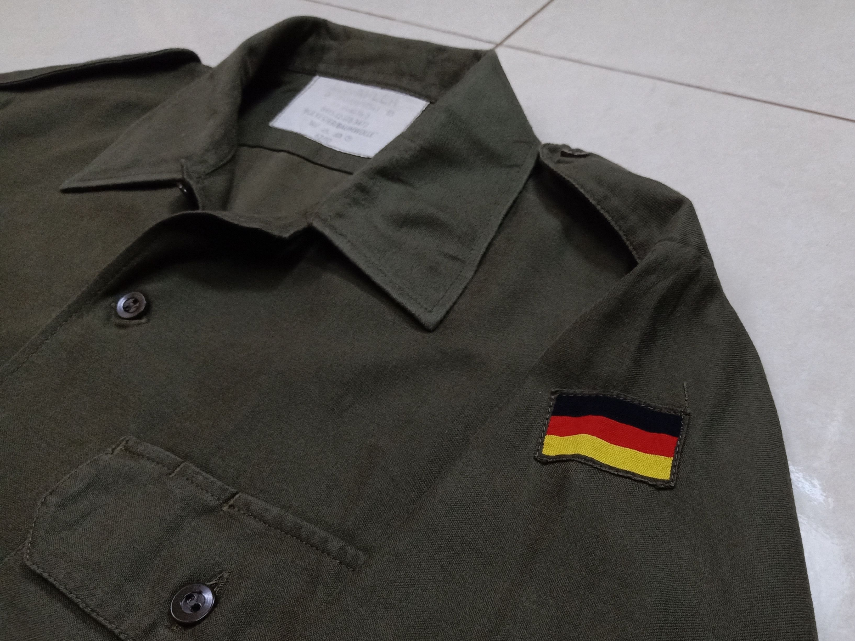 Other 1985 WAHLER Germany Military Army Field Shirt Size US L / EU 52-54 / 3 - 5 Thumbnail