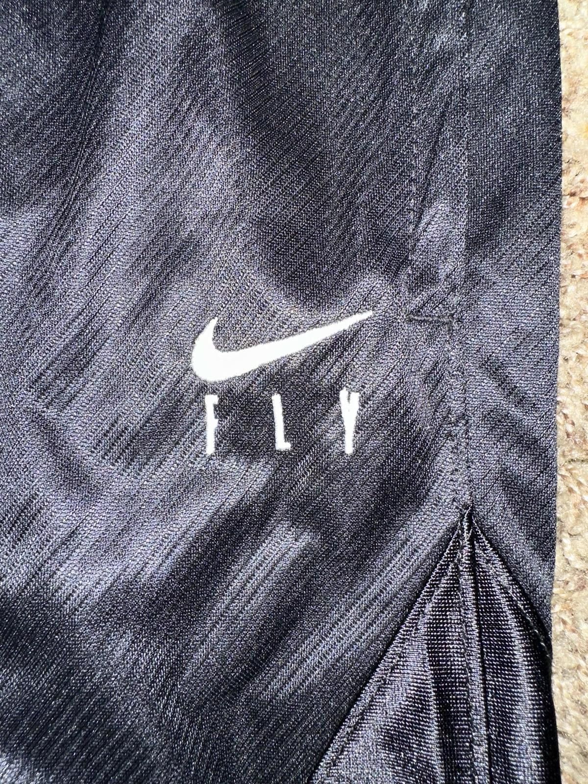 Nike Nike Women’s Dri-FIT ISoFly Black/White Basketball Shorts Size 26" / US 2 / IT 38 - 2 Thumbnail