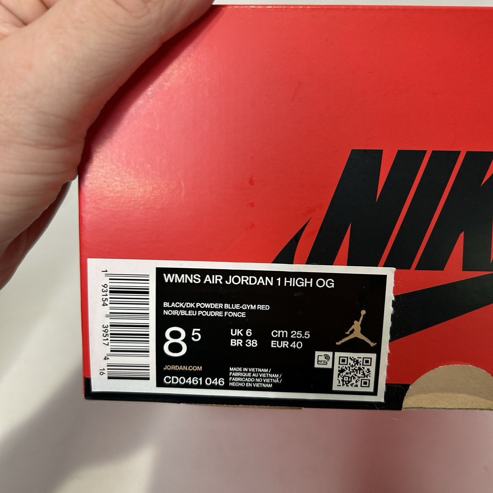 Jordan Brand Nike Air Jordan 1 Retro High WMNS “UNC To Chicago” Size US 8.5 / IT 38.5 - 6 Thumbnail