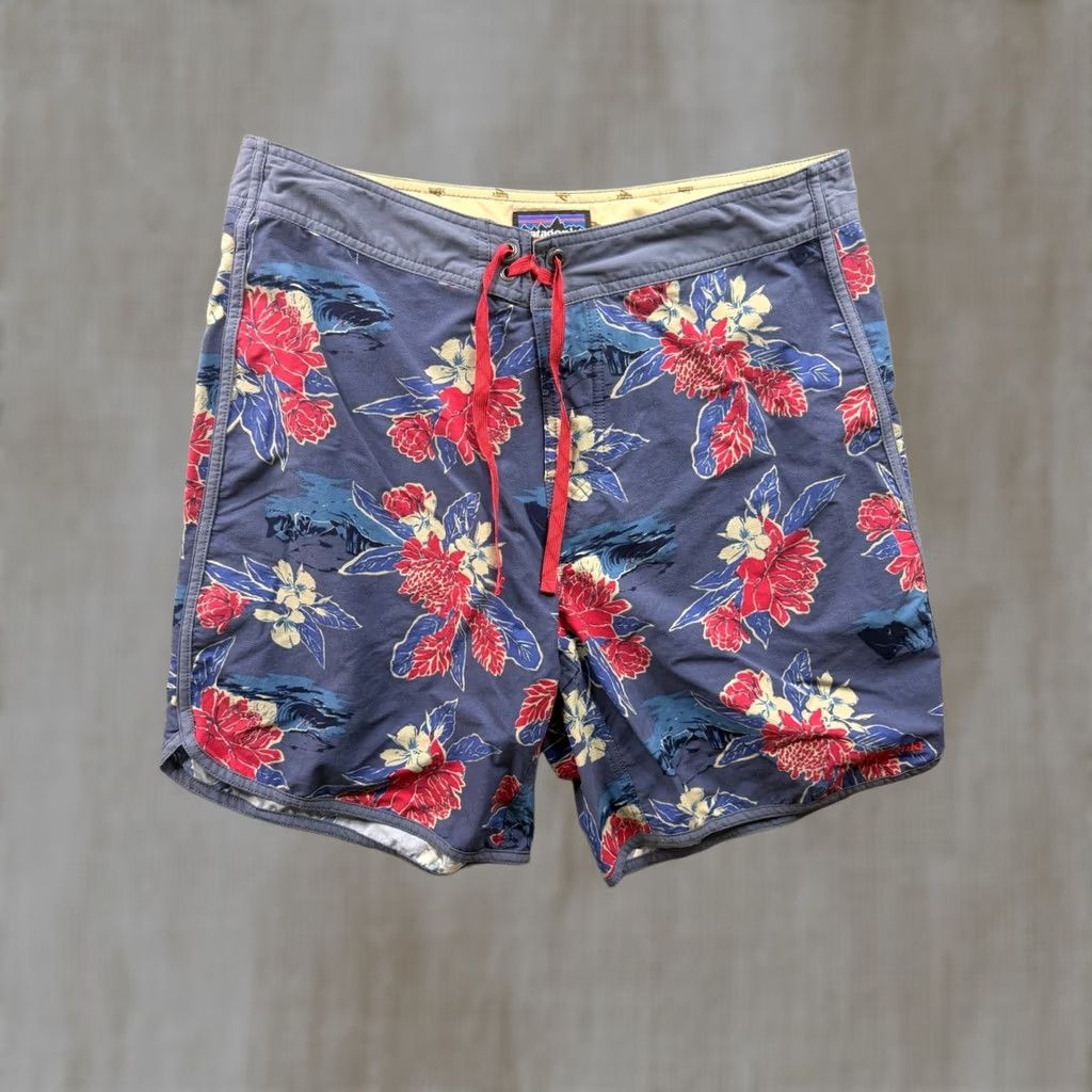 Patagonia Patagonia Board Shorts Mens Blue Floral Tropical Lace Up Swim Trunks 34 Size US 34 / EU 50 - 1 Thumbnail