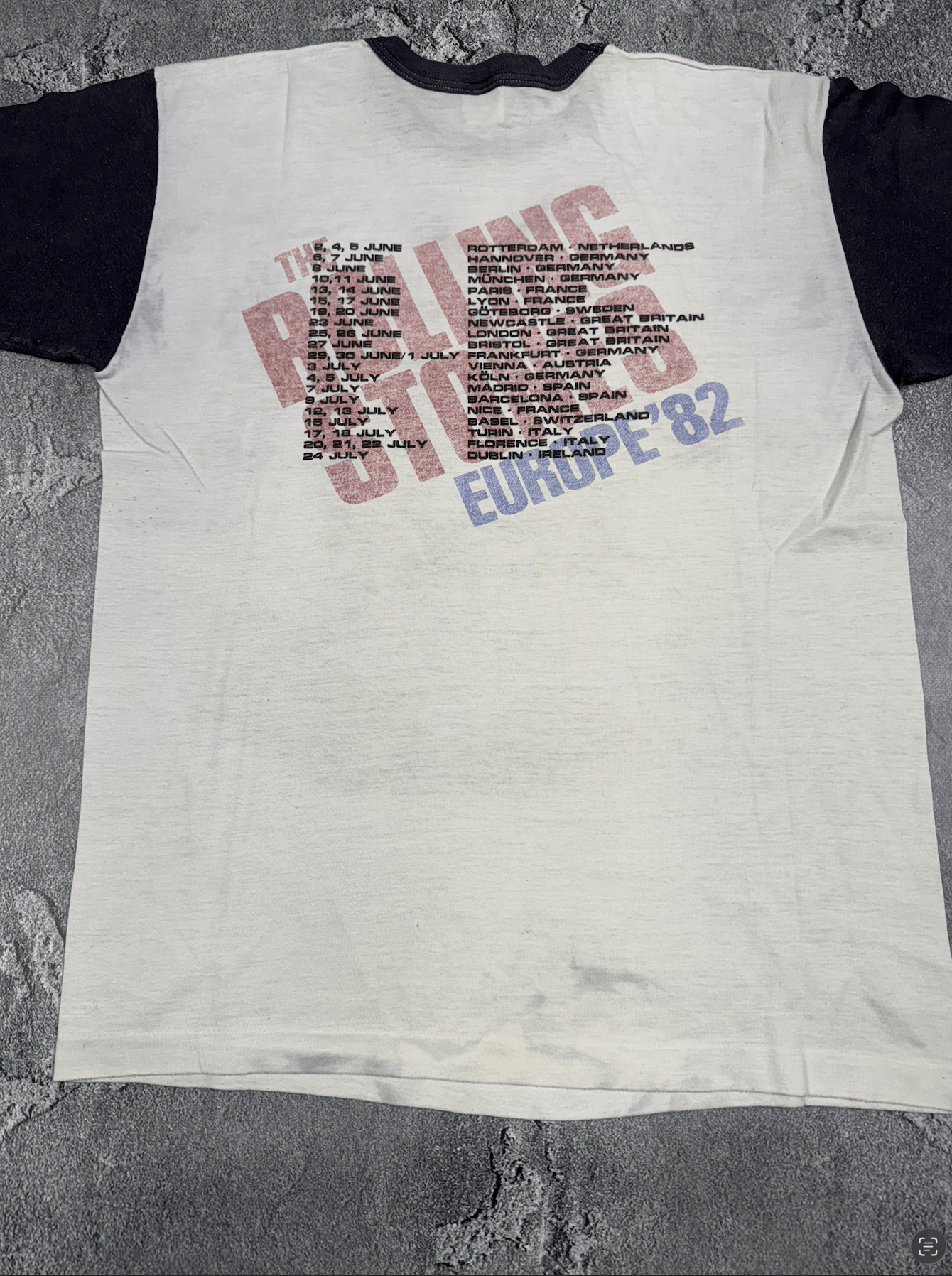 Vintage The Rolling Stones Europe Tour 1982 VTG T-Shirt Tee Size M Size US M / EU 48-50 / 2 - 7 Thumbnail