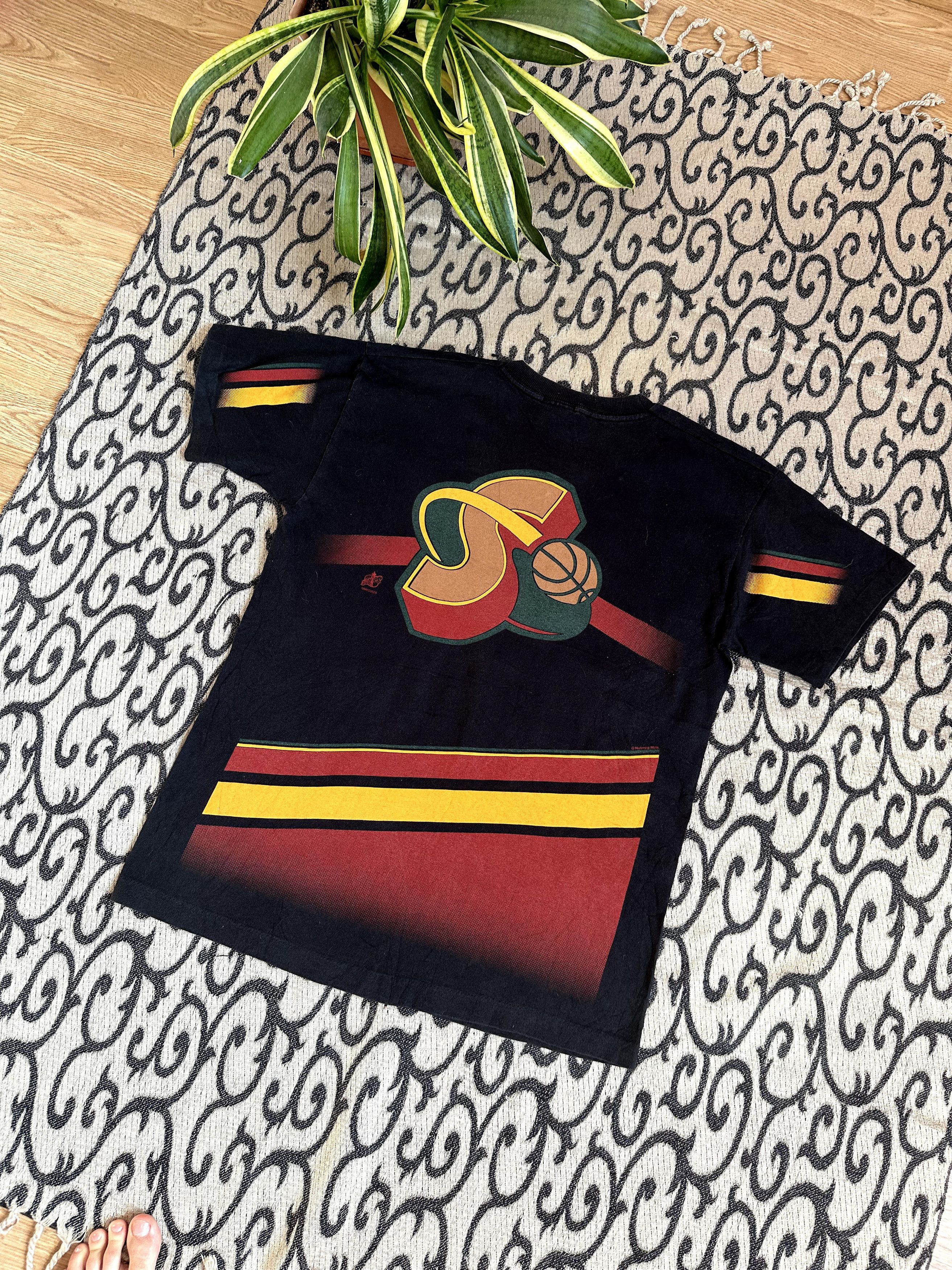 NBA × Nutmeg Vintage 90s Sonic Seattle NBA Nutmeg Made In UK Streetwear Size US L / EU 52-54 / 3 - 12 Thumbnail