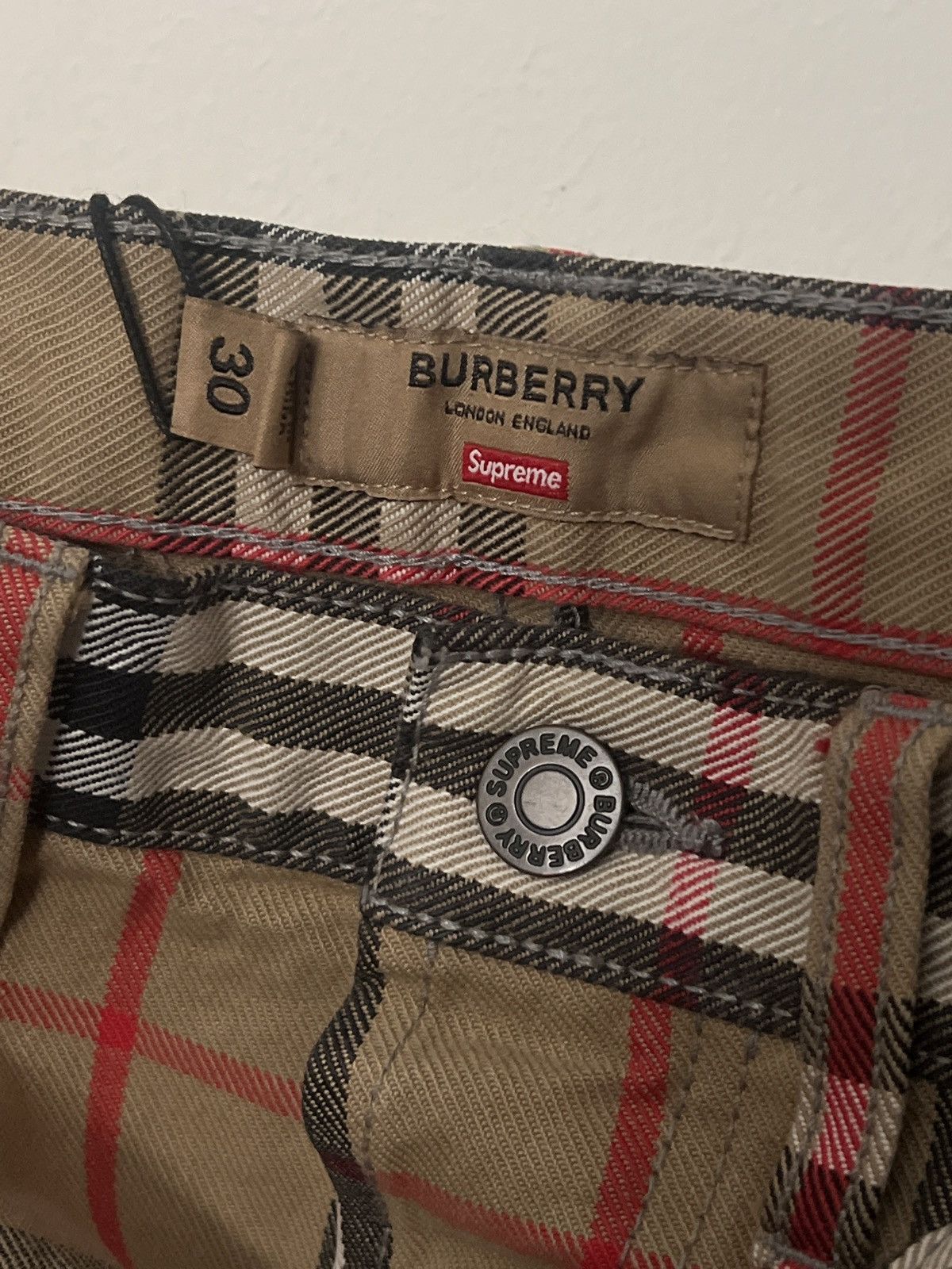 Burberry × Supreme Supreme x Burberry Size US 32 / EU 48 - 6 Thumbnail