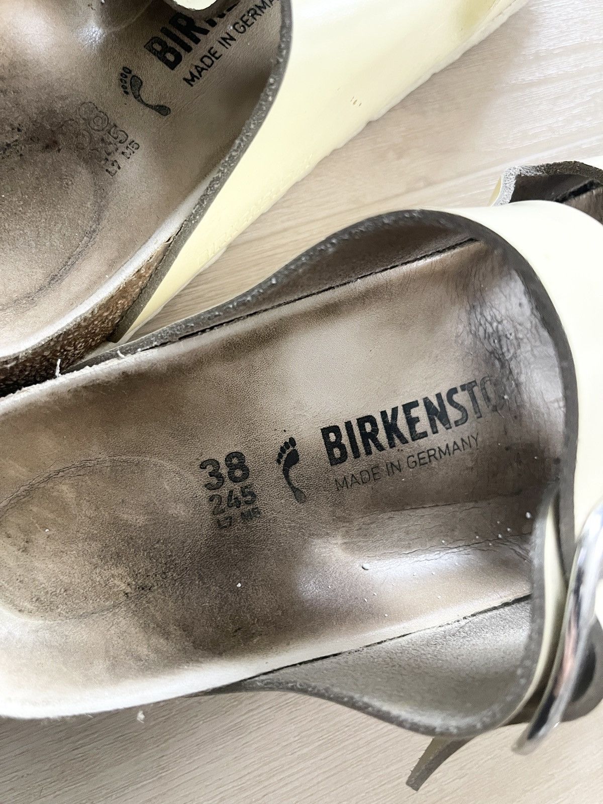 Birkenstock STEAL! Birkenstock Arizona Big Buckle Size US 5.5 / EU 38 - 10 Thumbnail