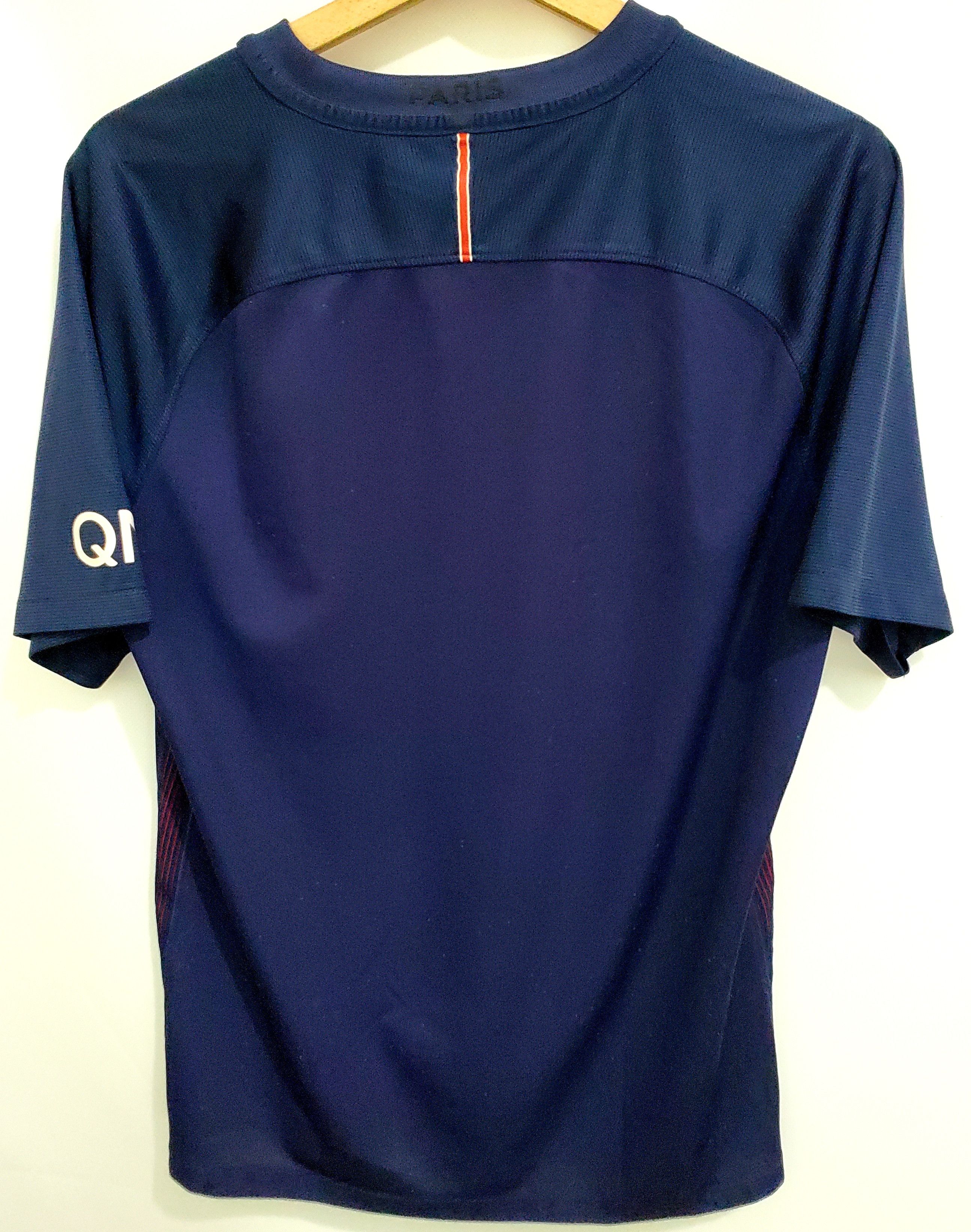 Nike Paris Saint Germain Jersey 2016 2017 Home M Shirt Football Size US M / EU 48-50 / 2 - 2 Thumbnail