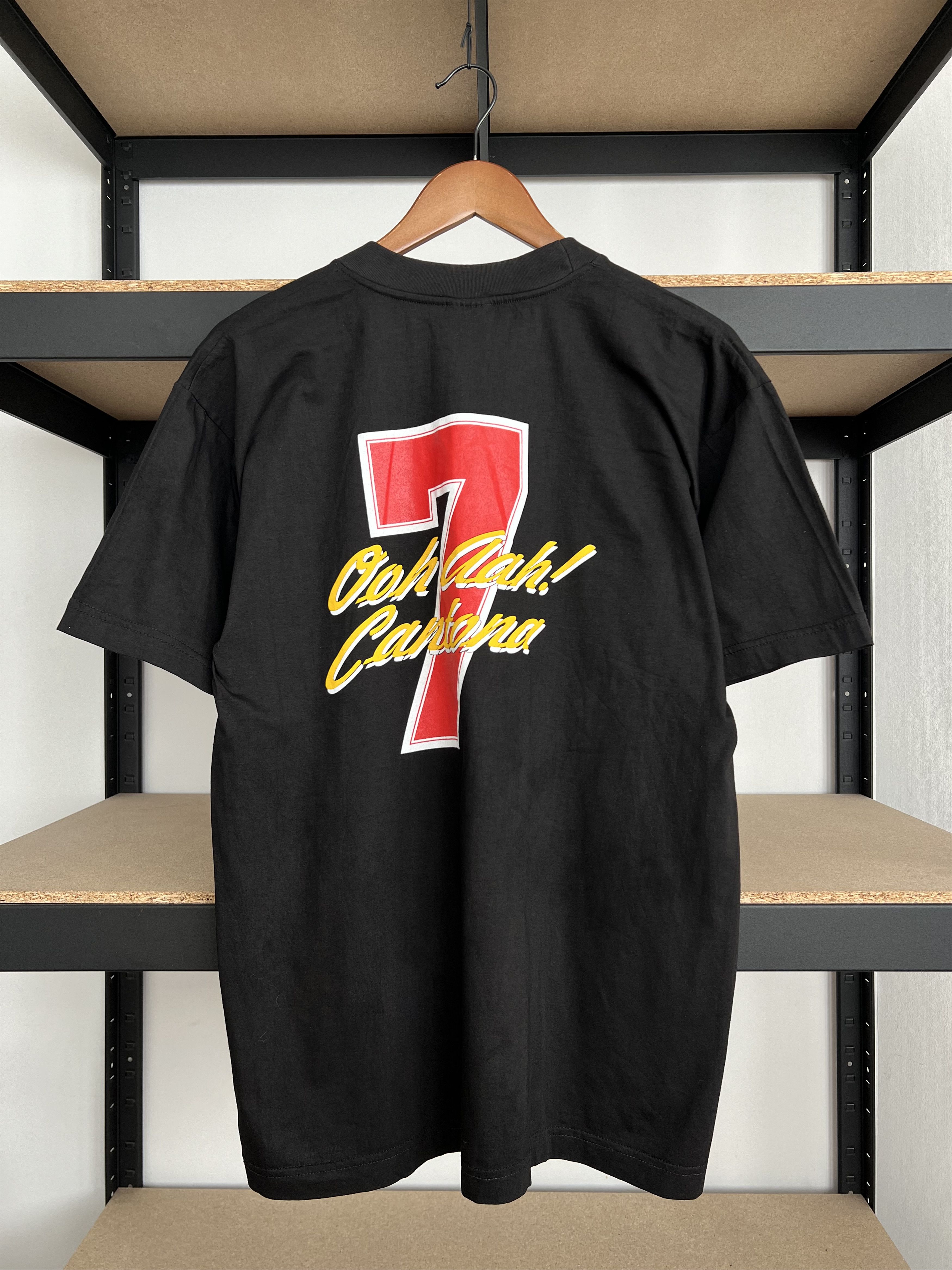 Vintage Vintage 90s Manchester United Eric Cantona #7 Black T-shirt Size US L / EU 52-54 / 3 - 2 Thumbnail