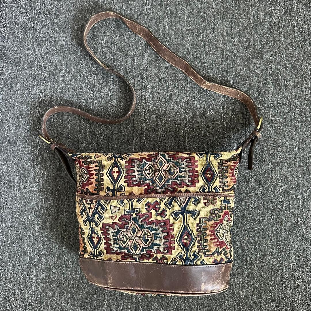 L.L. Bean Vintage Rare L L Bean Tapestry Leather Trim Crossbody Bag Size ONE SIZE - 3 Thumbnail