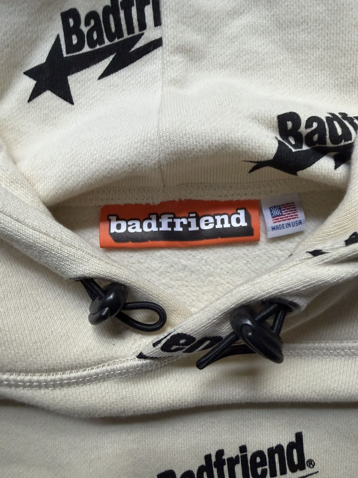 Vintage bad friend all over logo hoodie Size US L / EU 52-54 / 3 - 4 Thumbnail