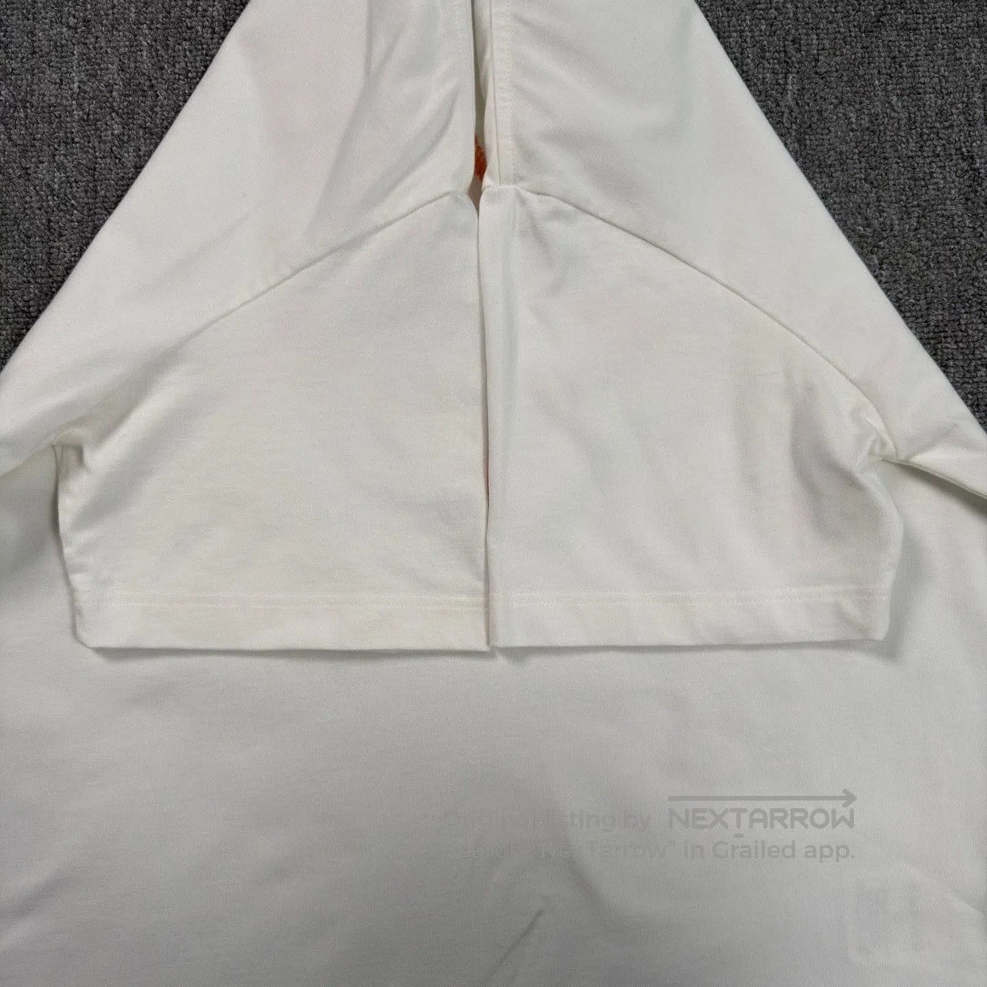 Louis Vuitton LV 2025 Triple Flower Beaded Logo White Tee. Size US M / EU 48-50 / 2 - 4 Thumbnail