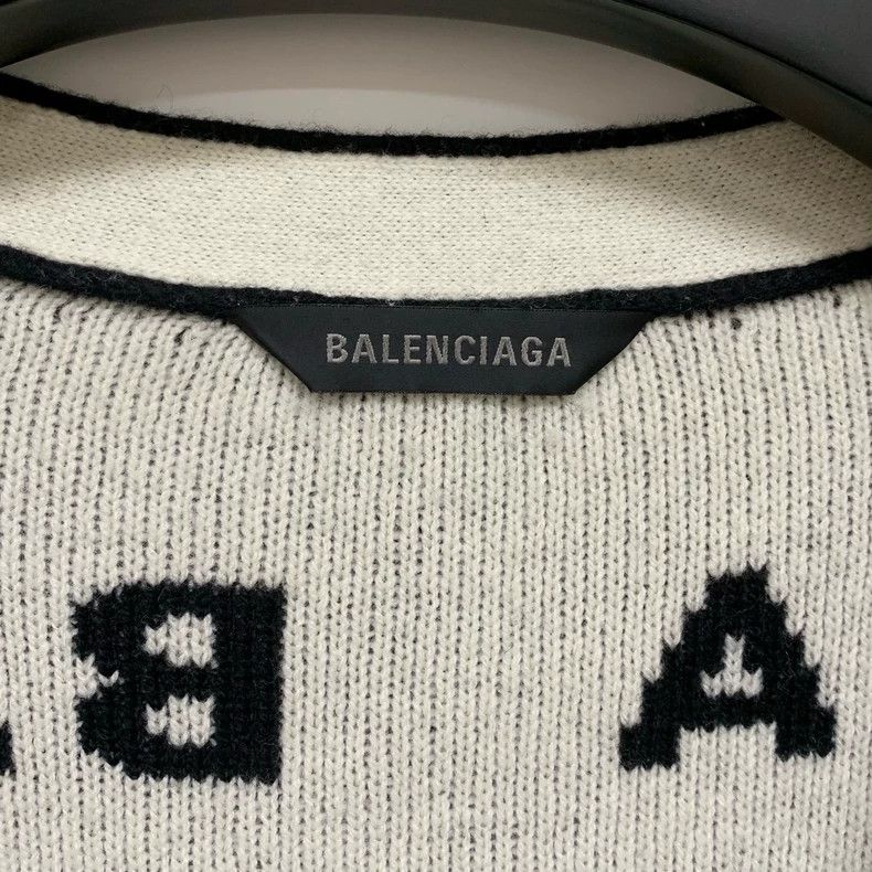 Balenciaga Balenciaga Full Print Logo Knit Cardigan Size US M / EU 48-50 / 2 - 2 Thumbnail