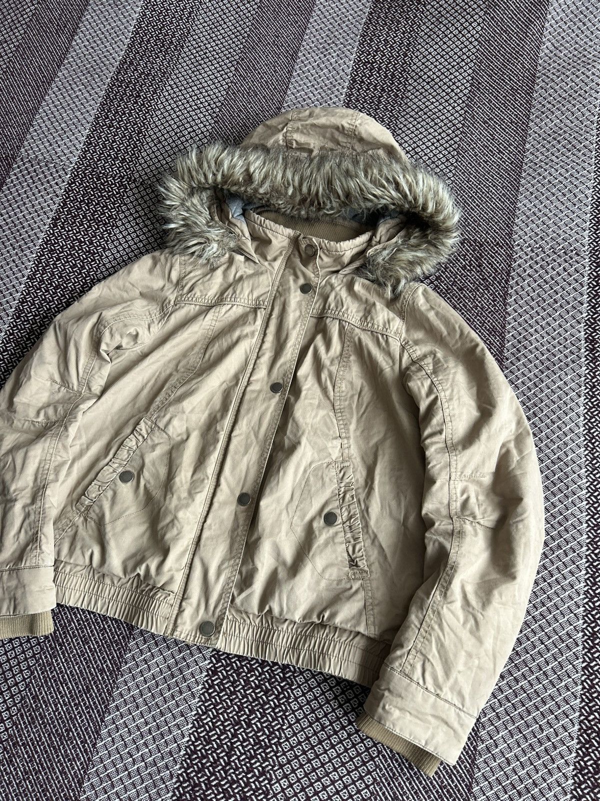 Japanese Brand Vintage Y2K Women Jacket Faux Fur Streetwear Japanese Style Size L / US 10 / IT 46 - 5 Thumbnail