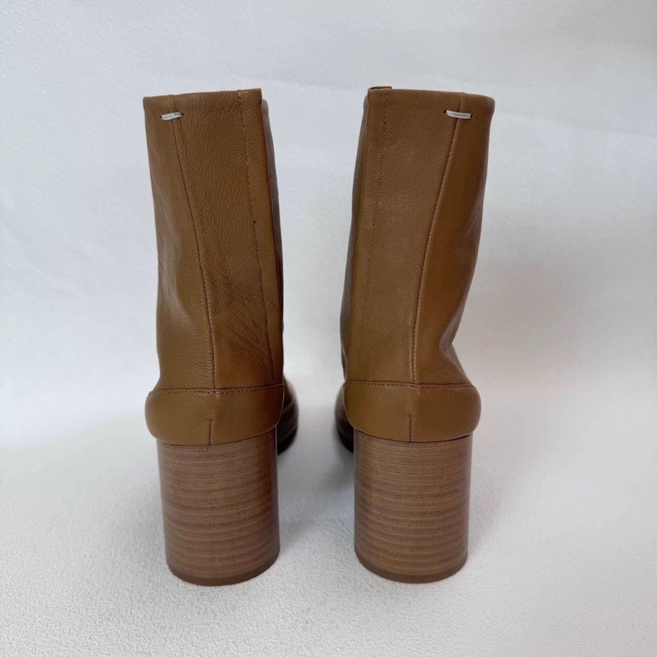Maison Margiela Brand new, size 36! Maison Margiela Tabi split-toe boots Size US 6 / IT 36 - 5 Thumbnail