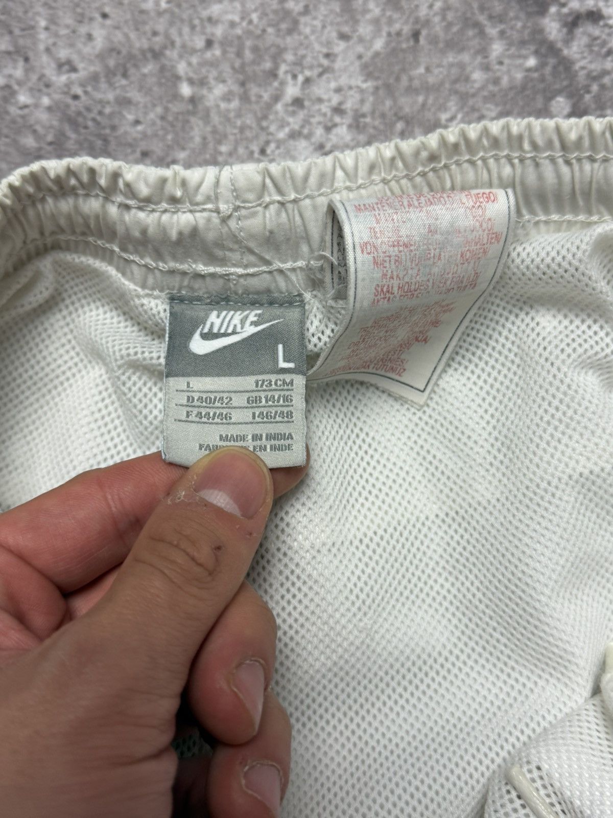Nike Vintage Nike Nylon Sweatpants 90s Y2K Size US 30 / EU 46 - 6 Thumbnail