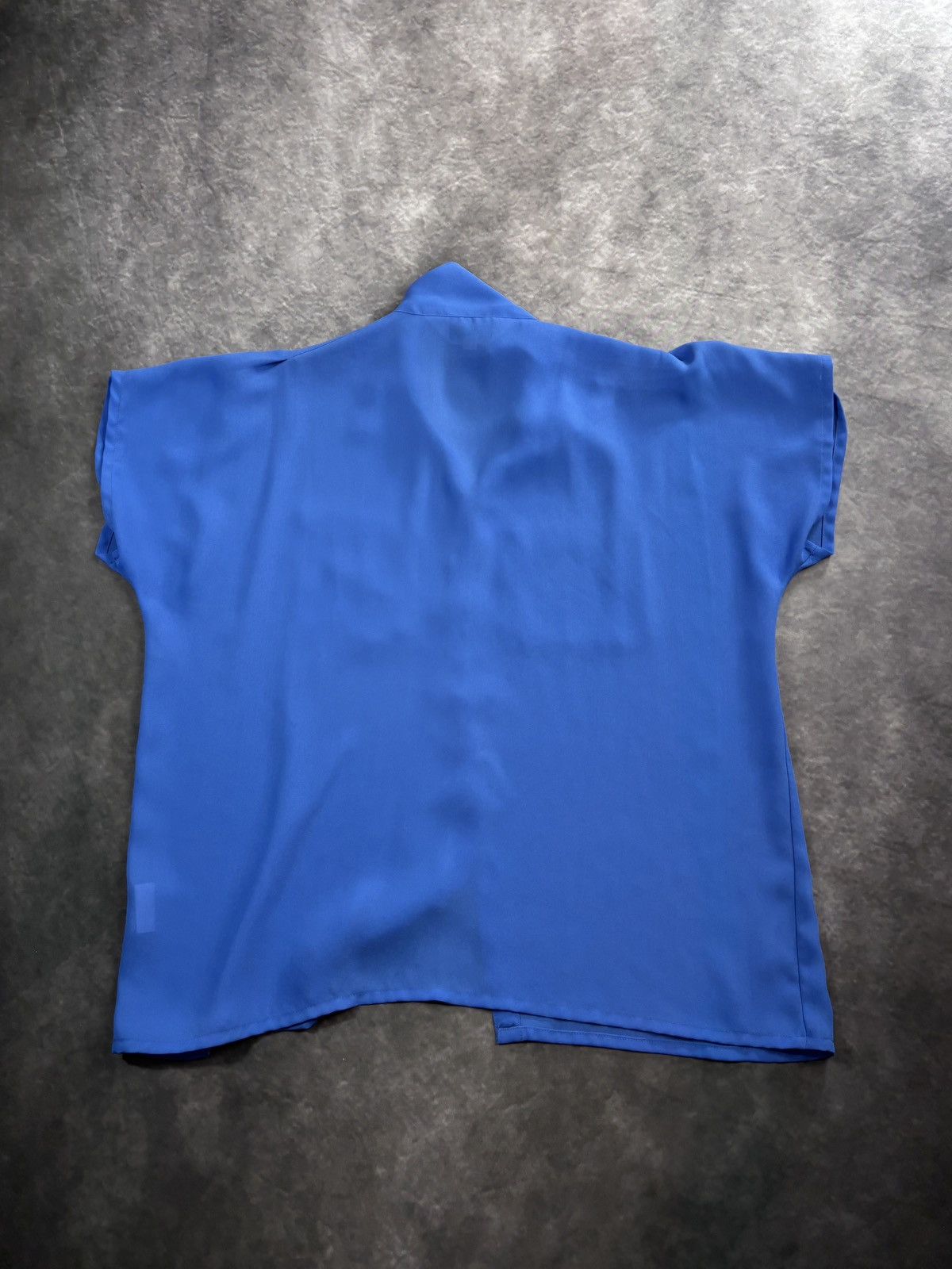 Vintage 1980s Vintage Shortsleeve Shirt Buttonup Acetate Viscose 16 Size XL / US 12-14 / IT 48-50 - 8 Thumbnail