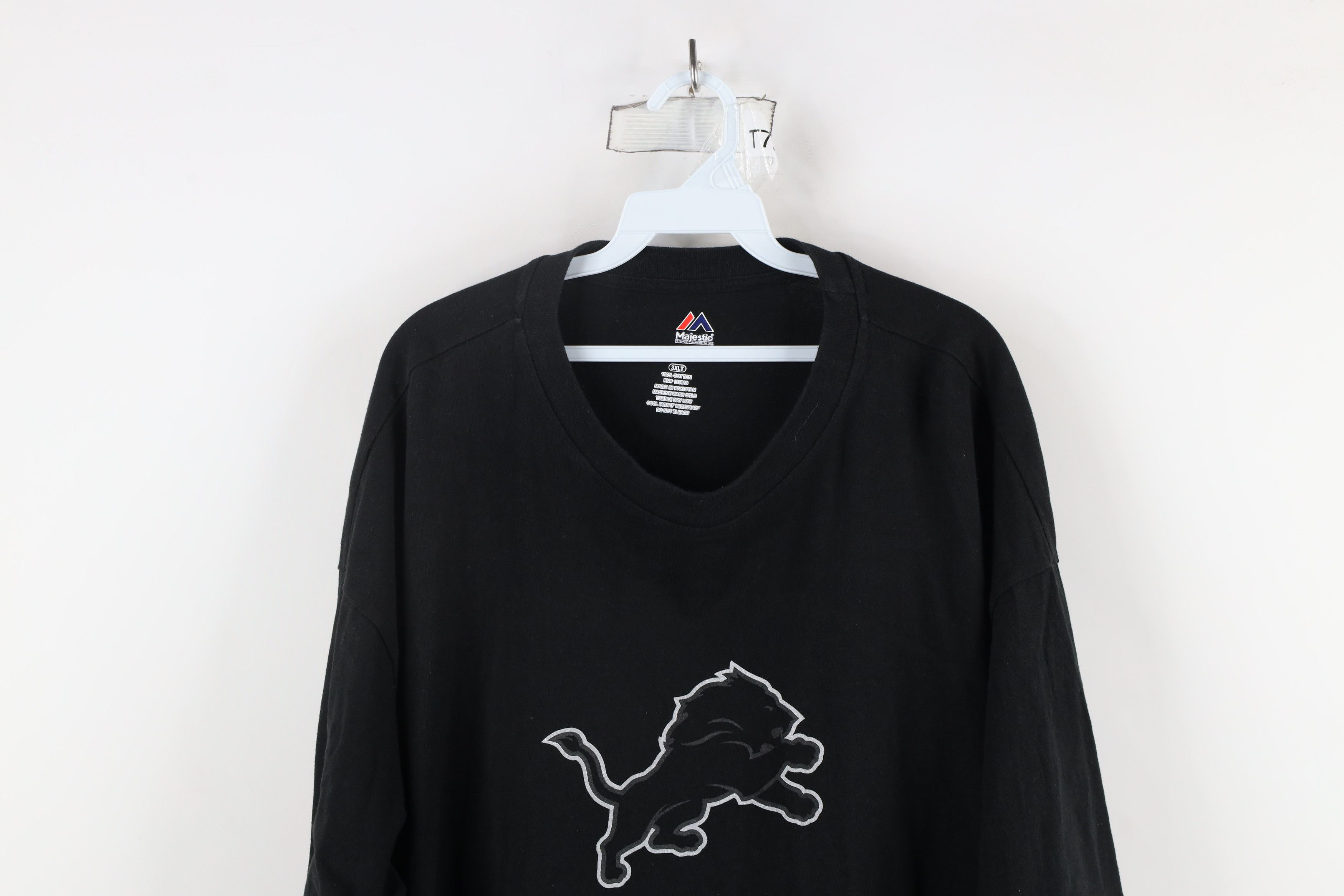 Majestic × Vintage Vintage Majestic Triple Black Detroit Lions Football T-Shirt Size US XXL / EU 58 / 5 - 2 Thumbnail