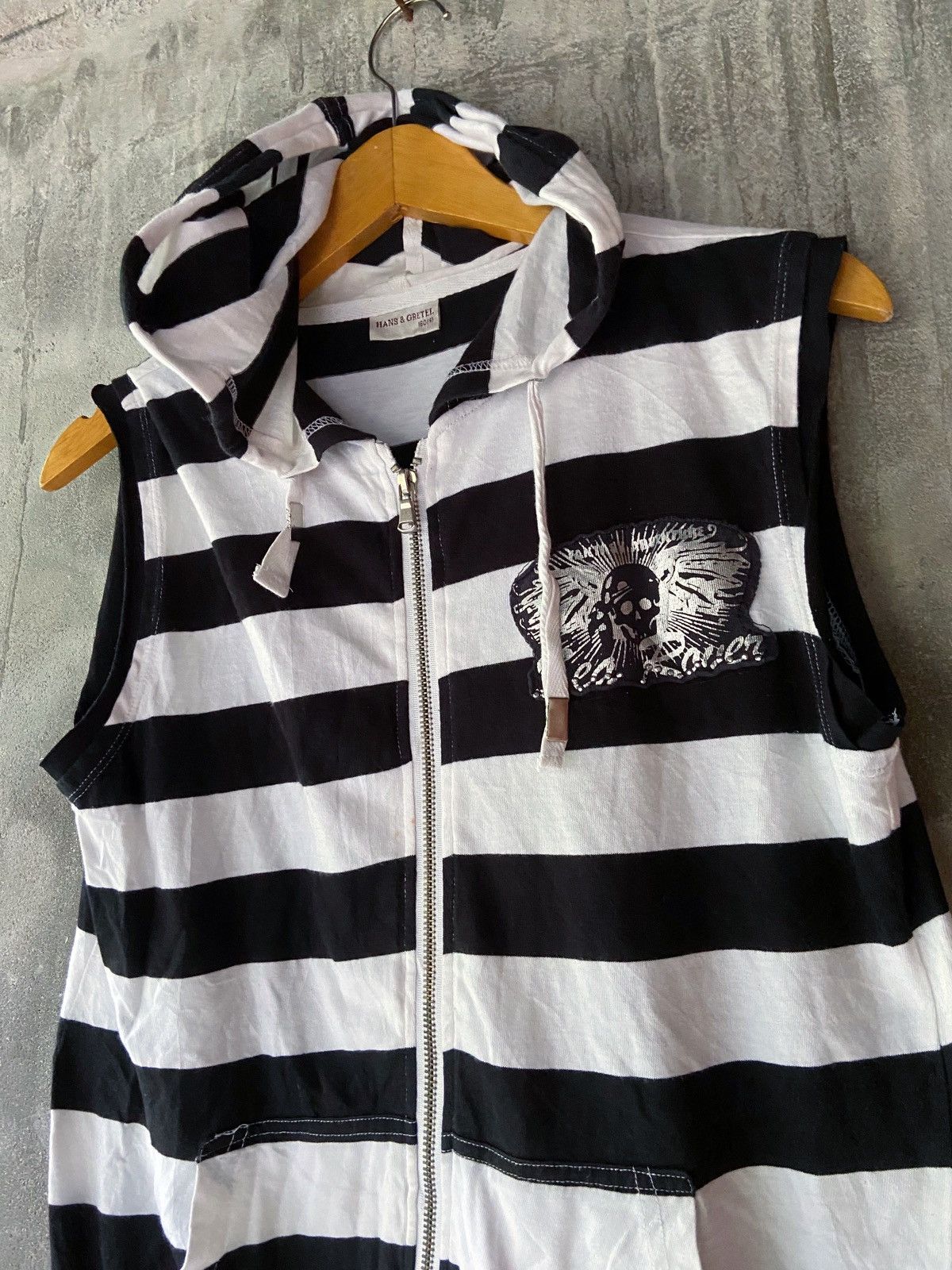 Japanese Brand TREASURE ISLAND SEA ROVER PUNK ZIP HOODIE STYLE Size US S / EU 44-46 / 1 - 3 Thumbnail
